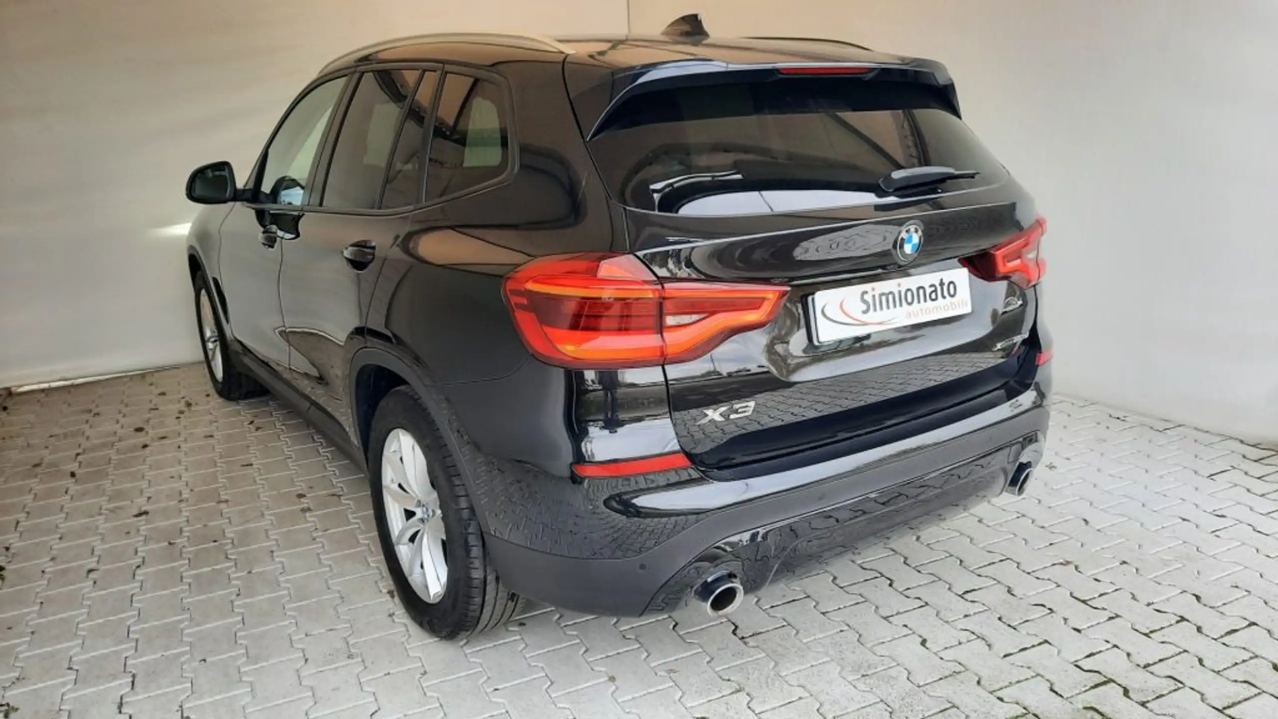 BMW - X3