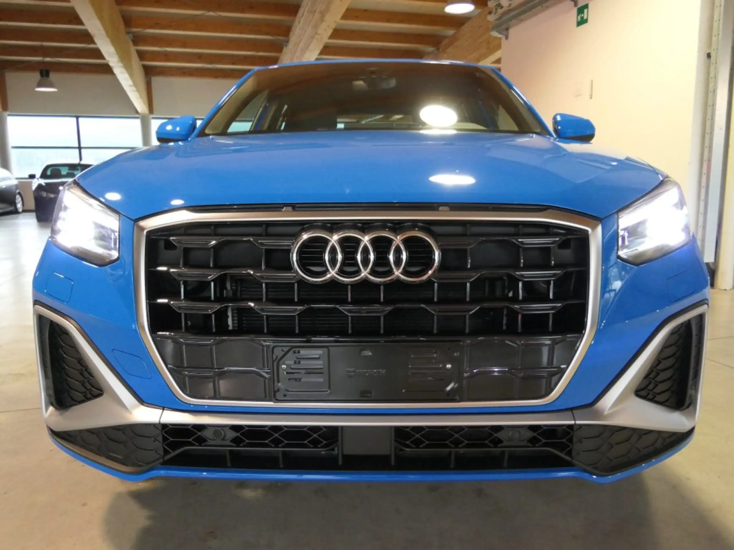 Audi - Q2