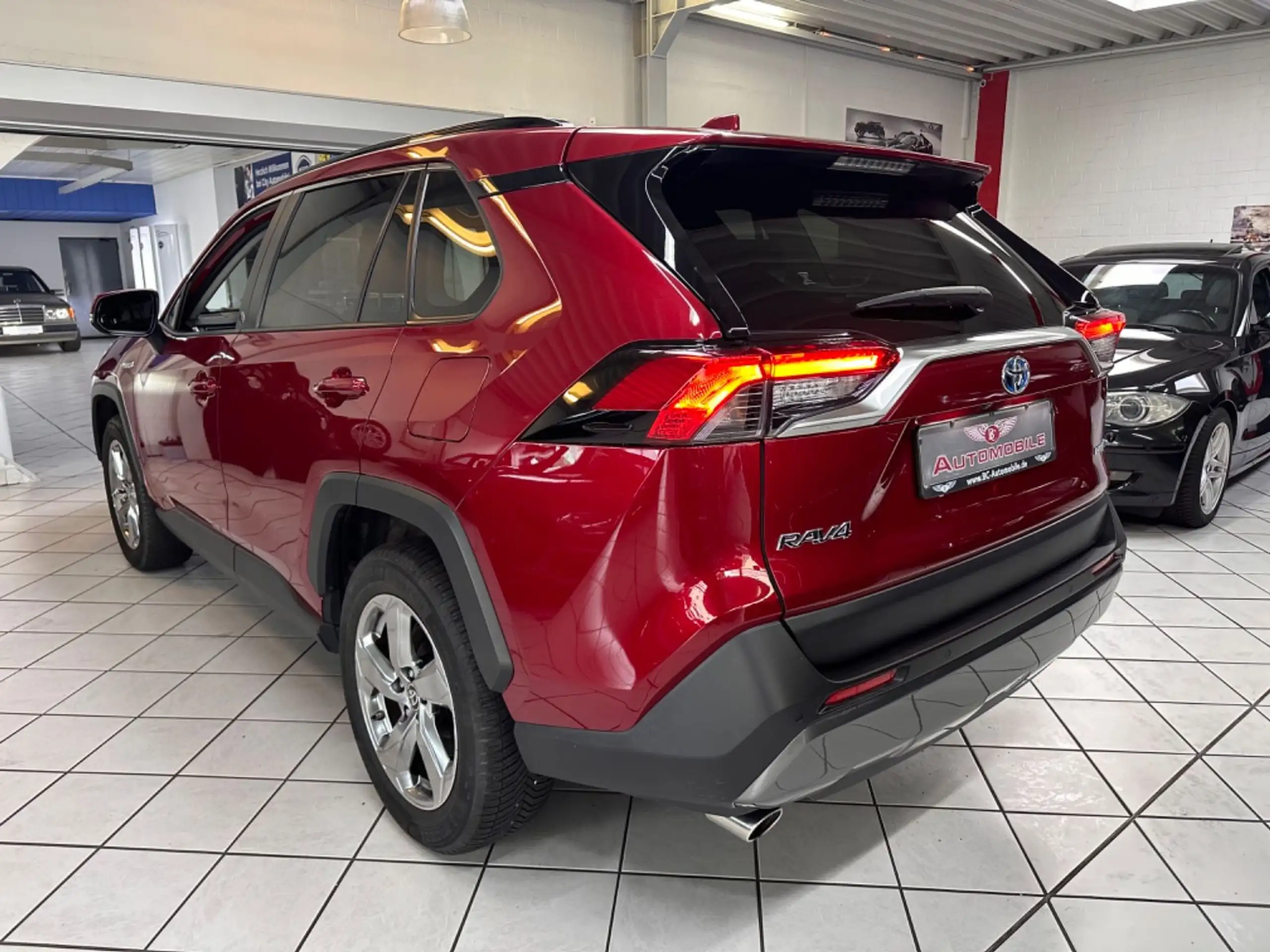 Toyota - RAV 4