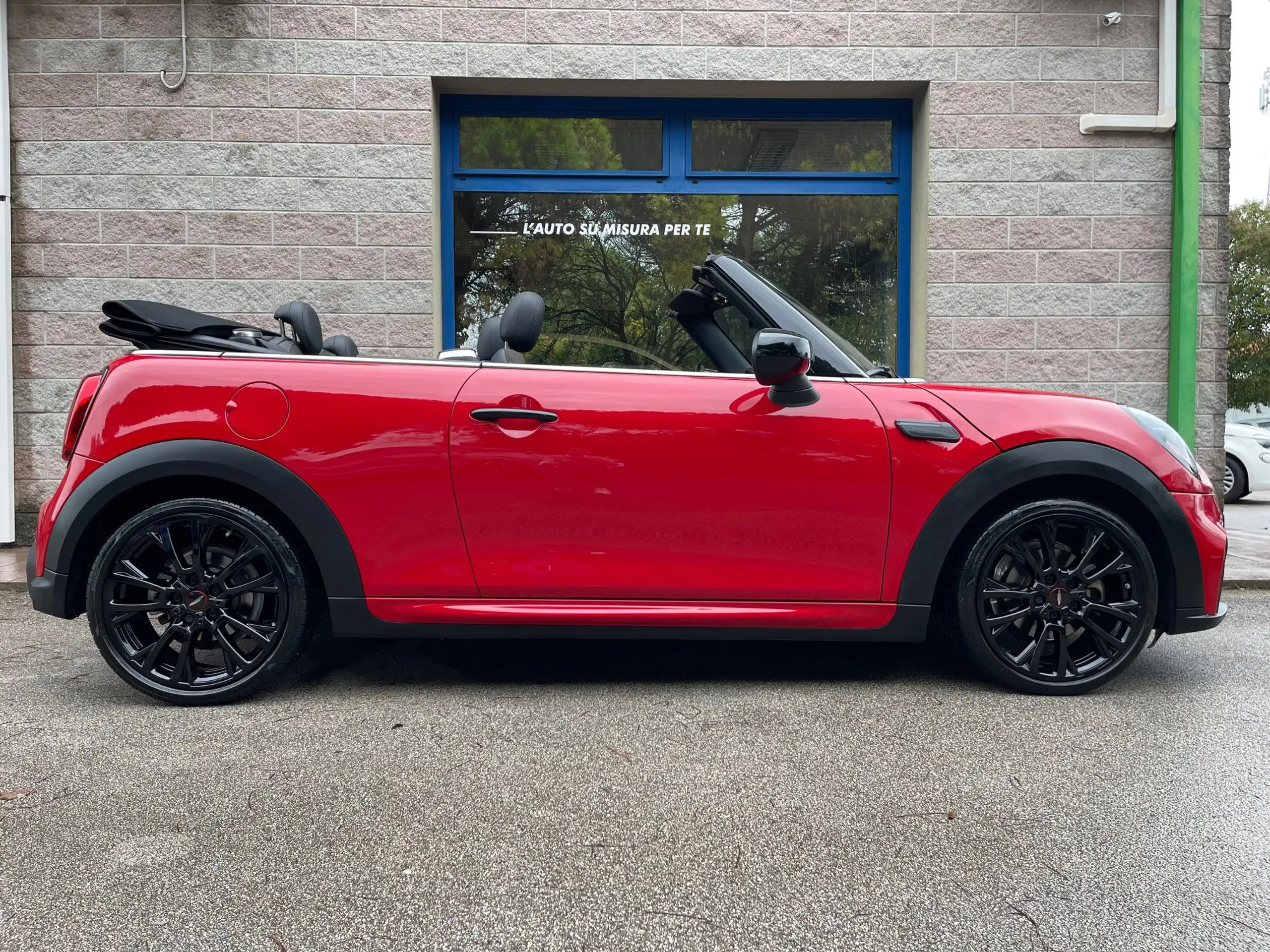 MINI - Cooper Cabrio