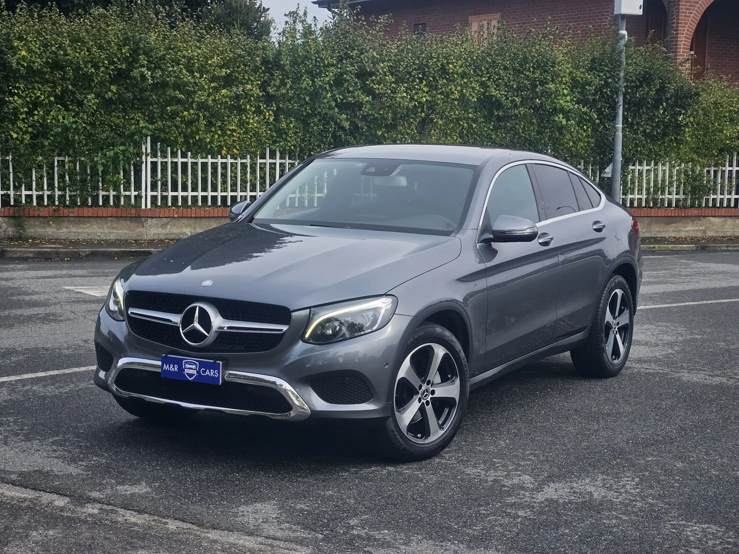 Mercedes-Benz - GLC 250