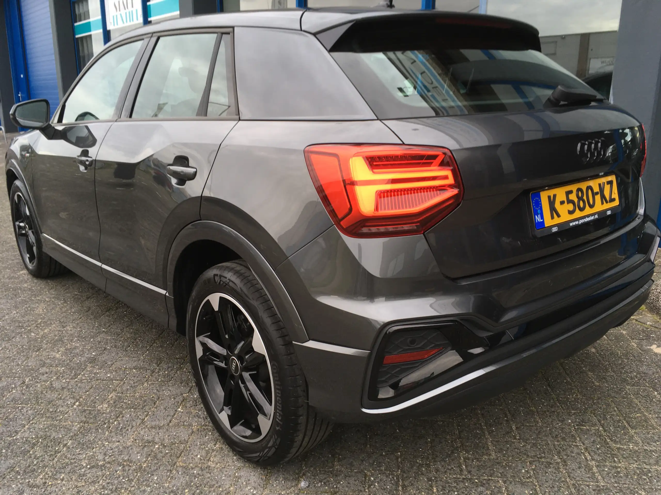 Audi - Q2