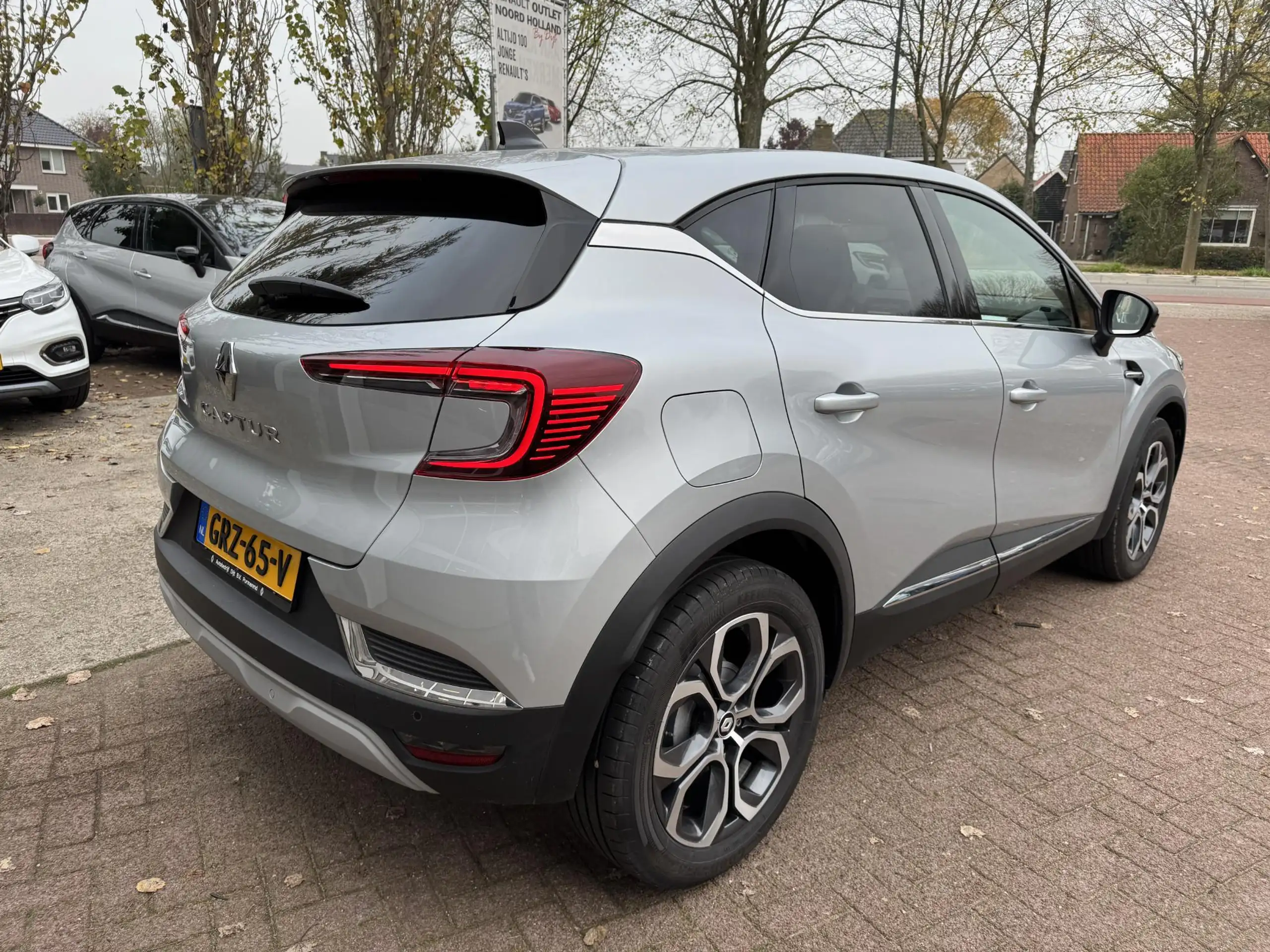 Renault - Captur