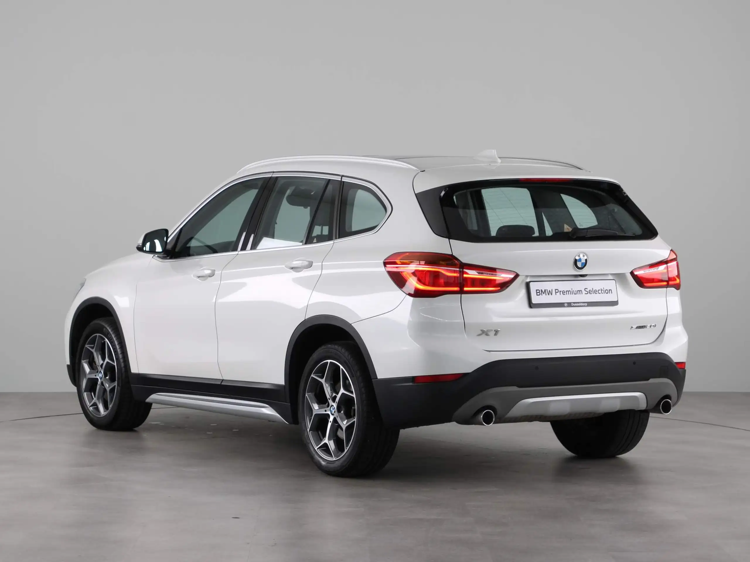 BMW - X1