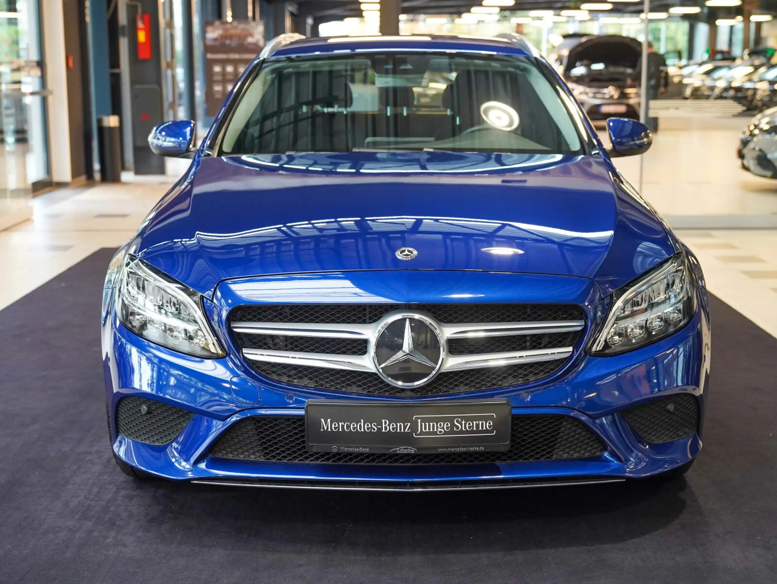 Mercedes-Benz - C 220