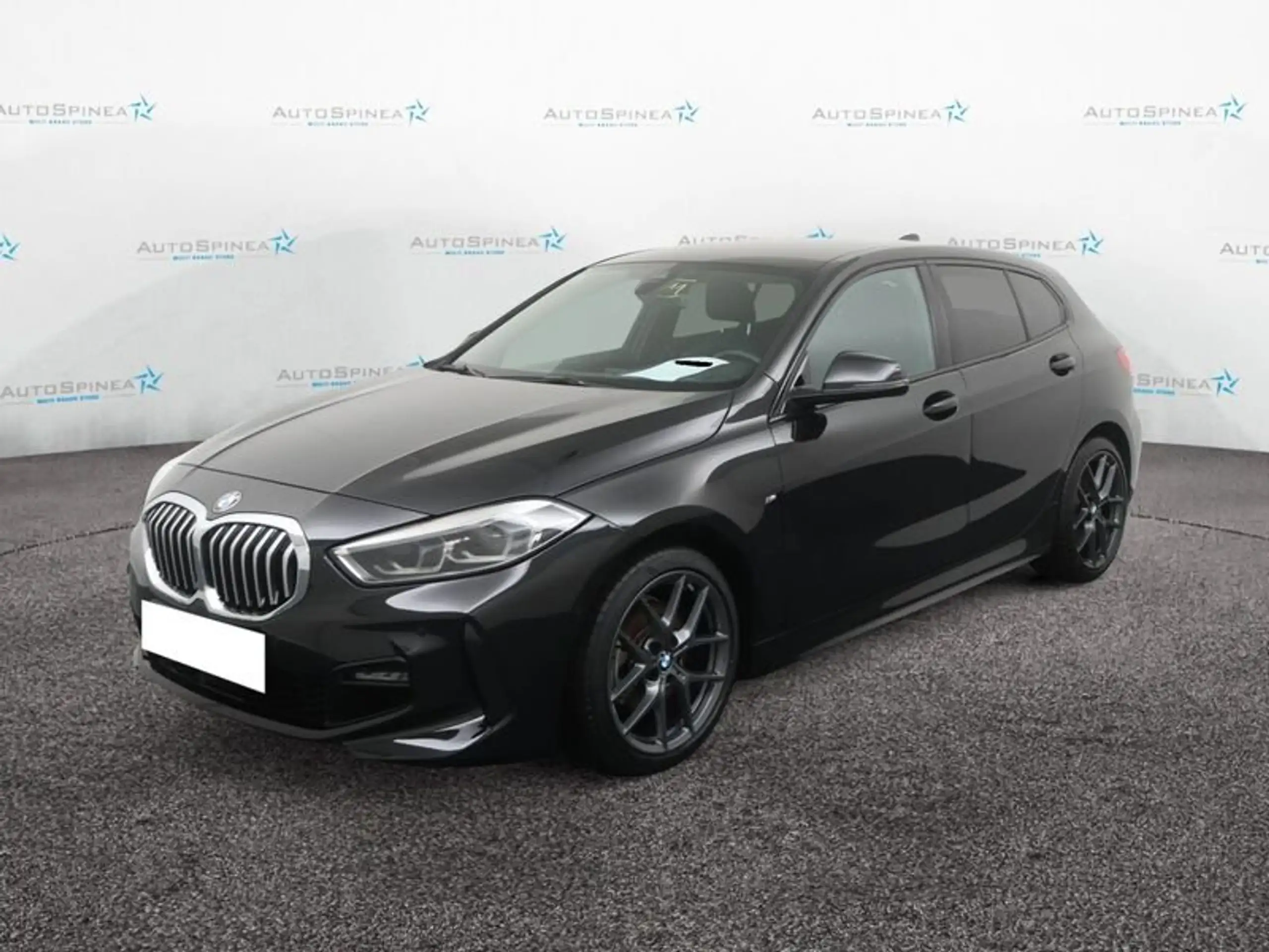 BMW 118 2024