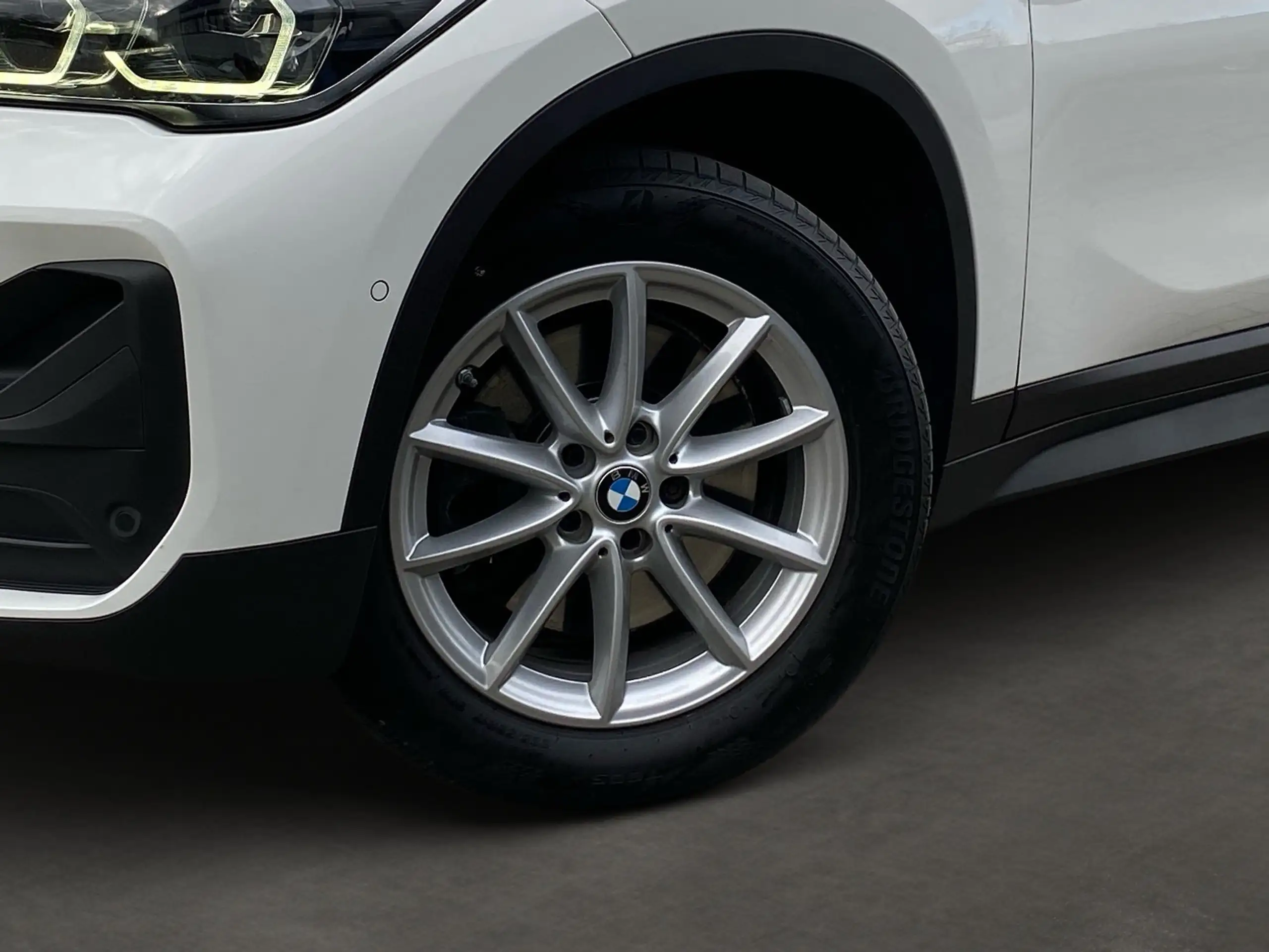 BMW - X1