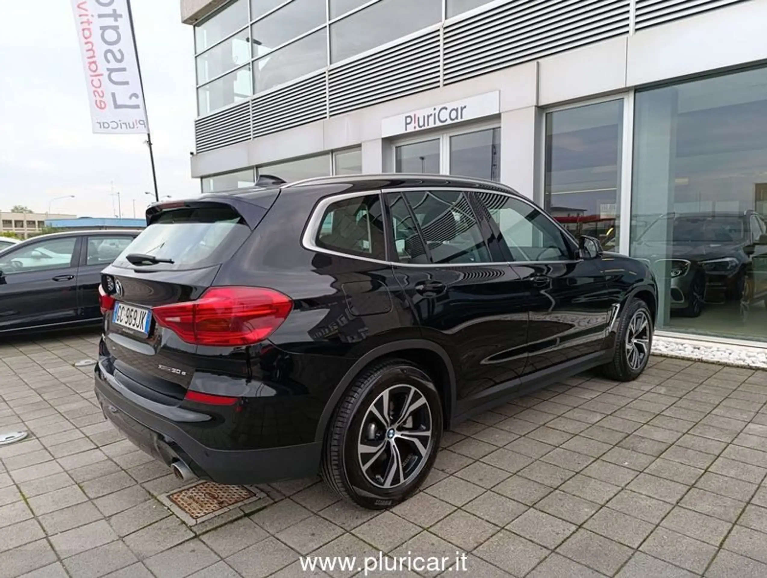 BMW - X3