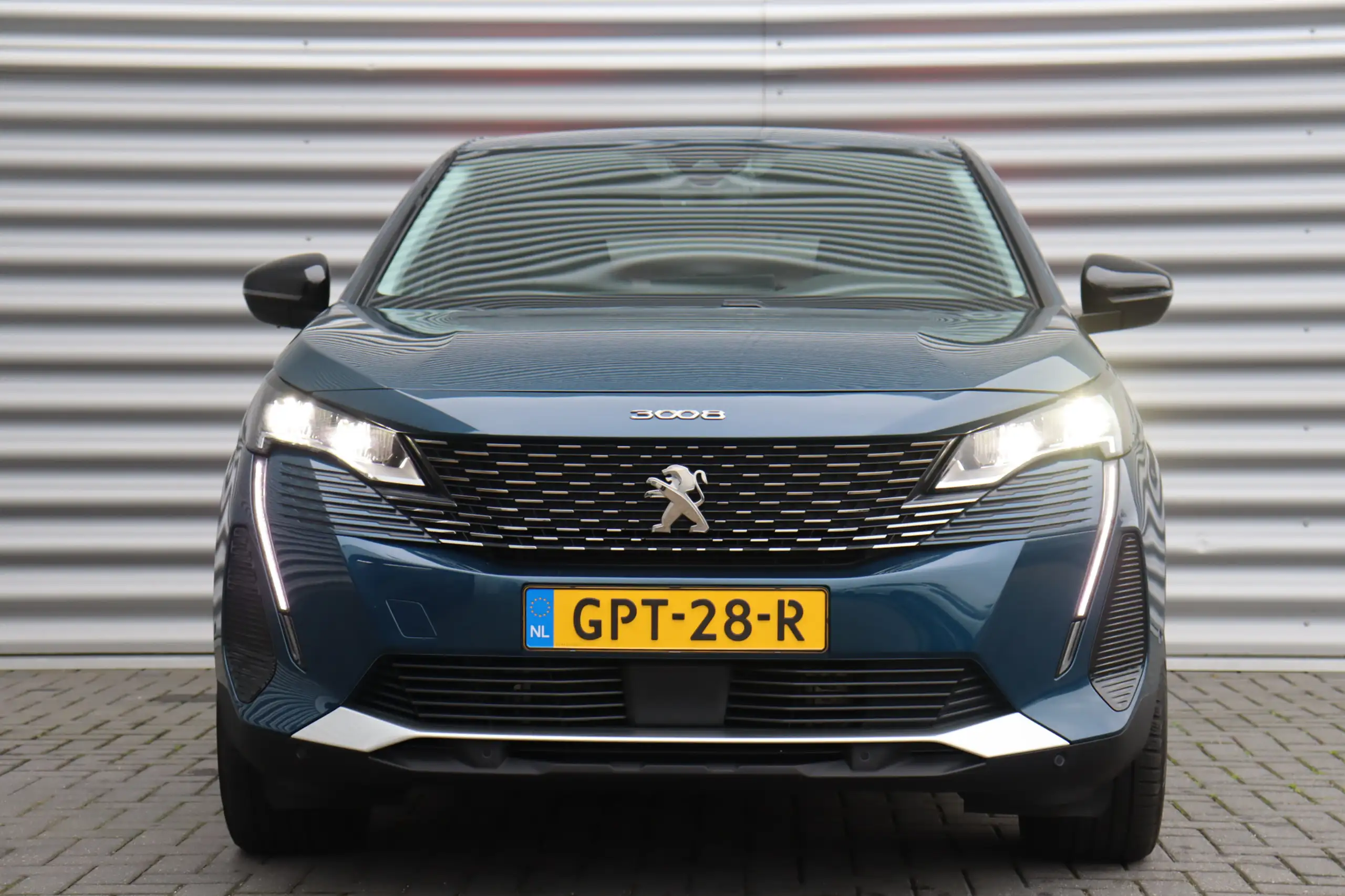 Peugeot - 3008