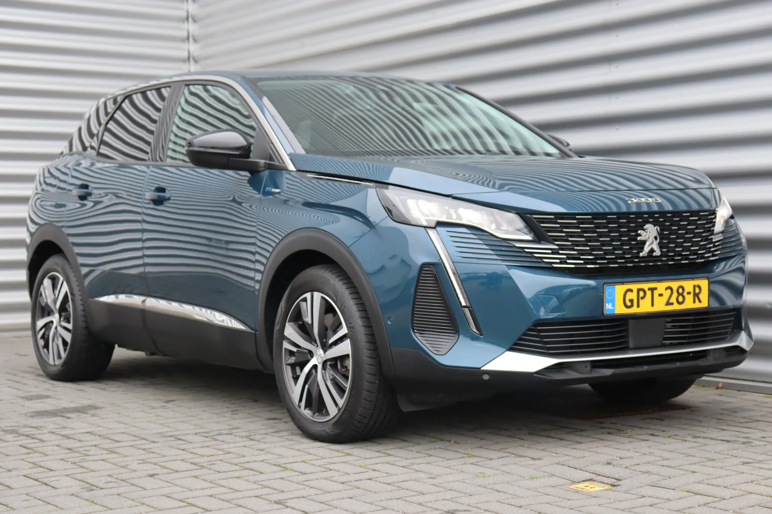 Peugeot - 3008