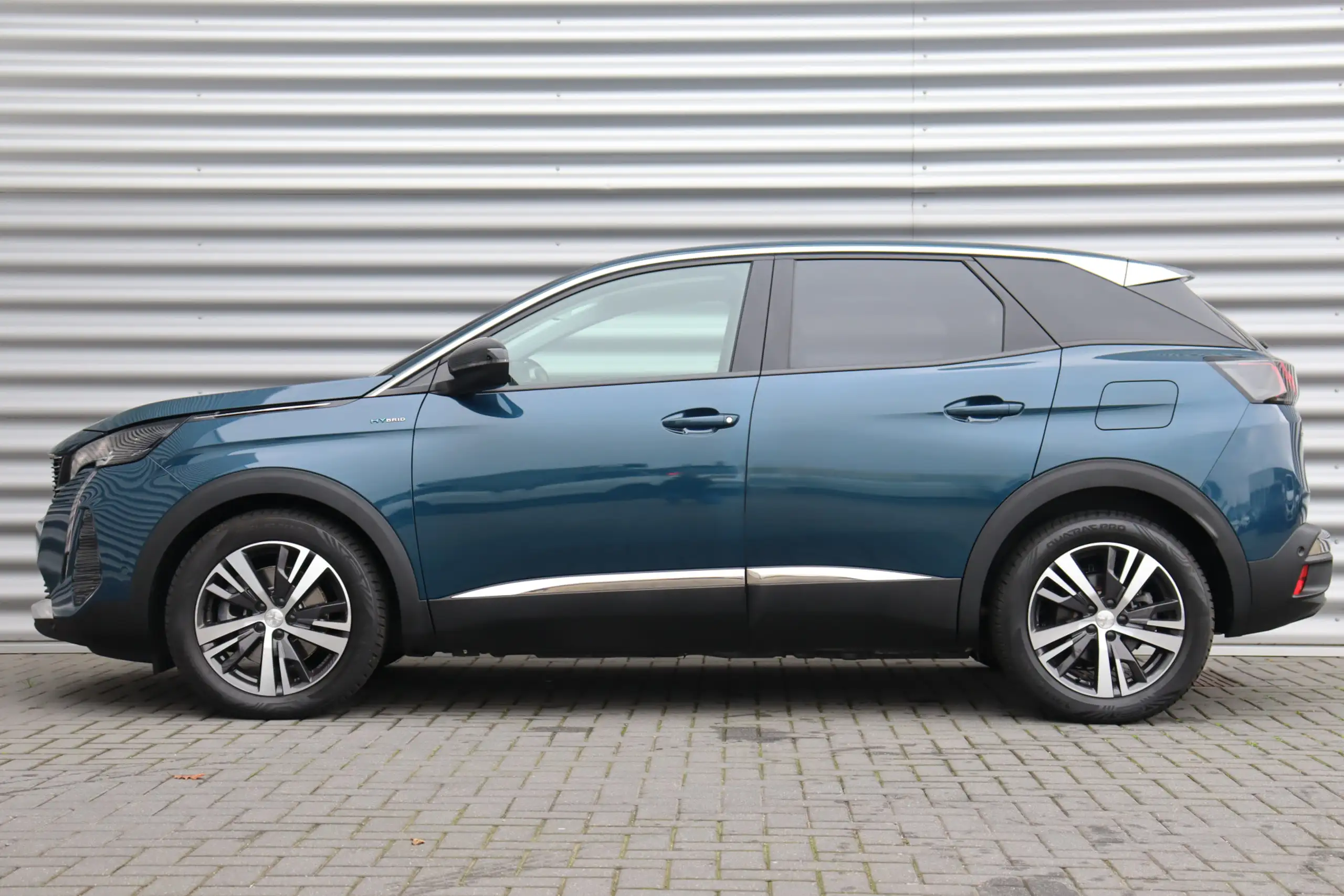 Peugeot - 3008