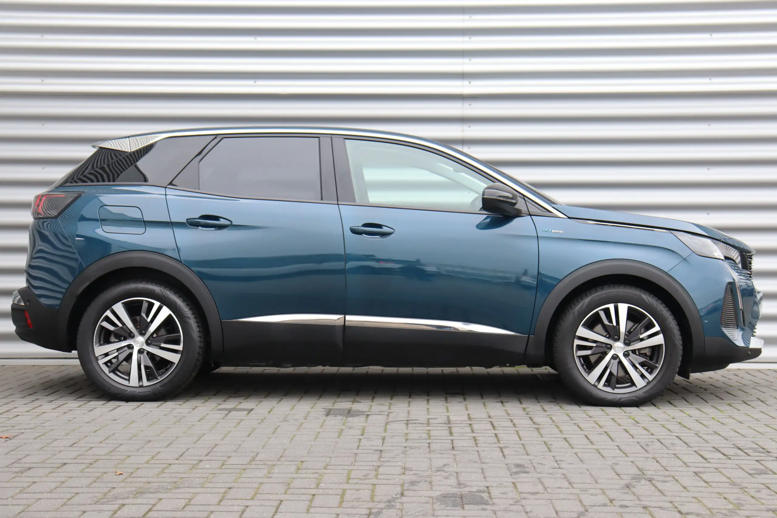 Peugeot - 3008