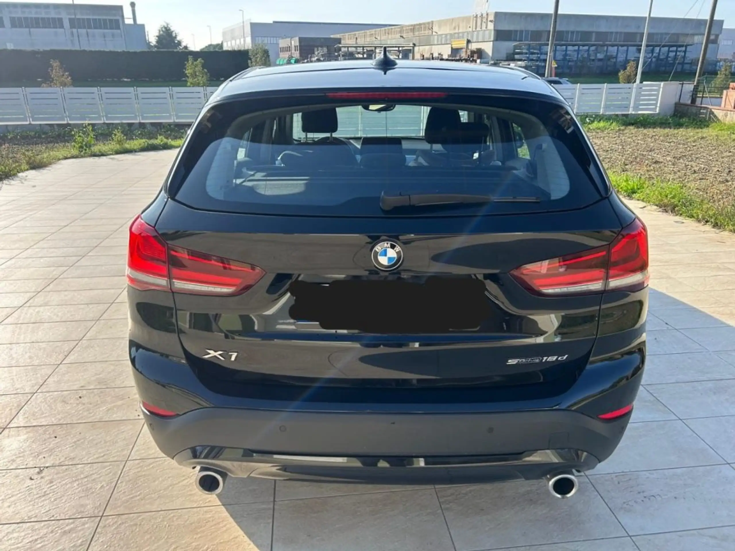 BMW - X1