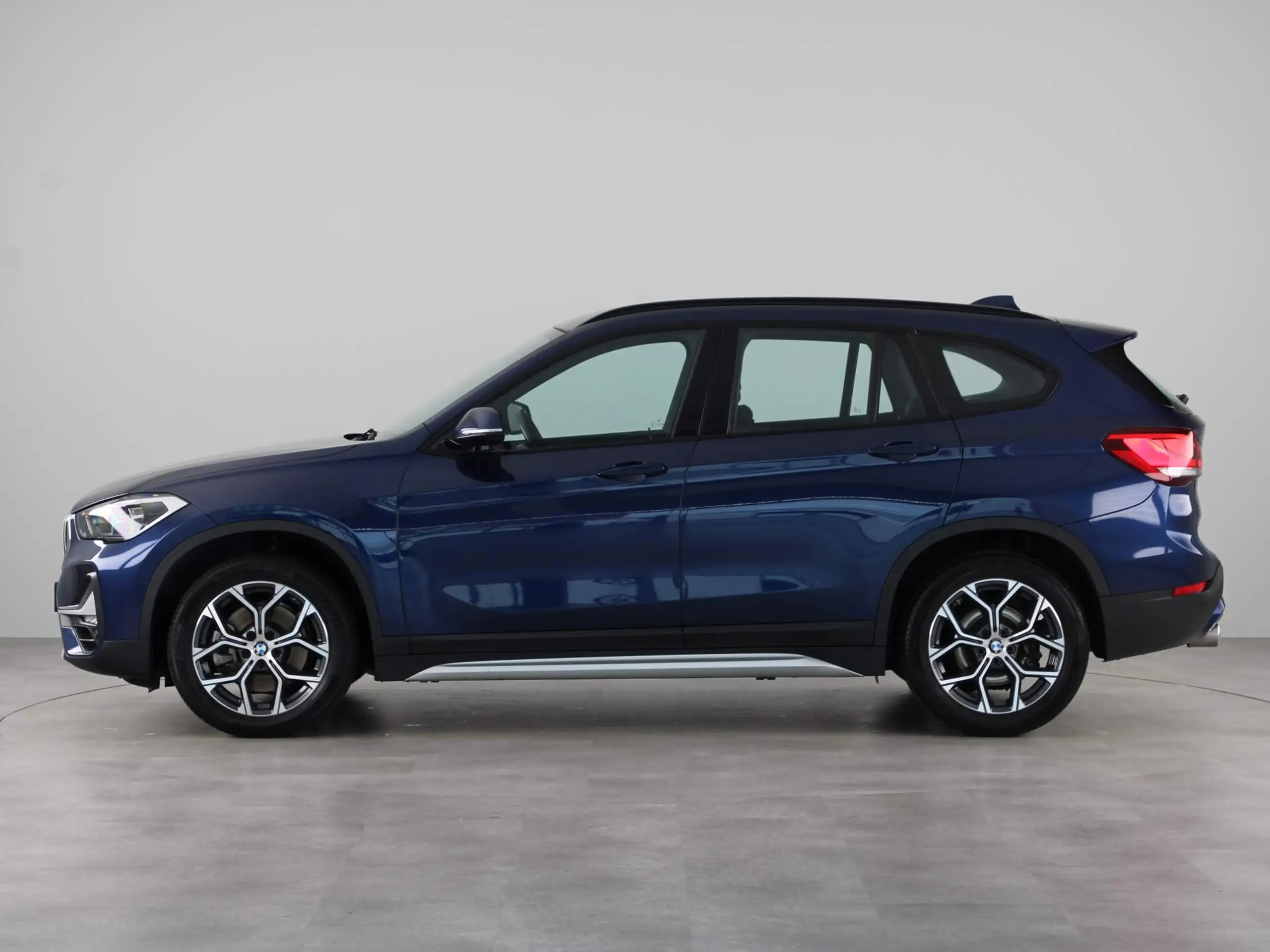 BMW - X1