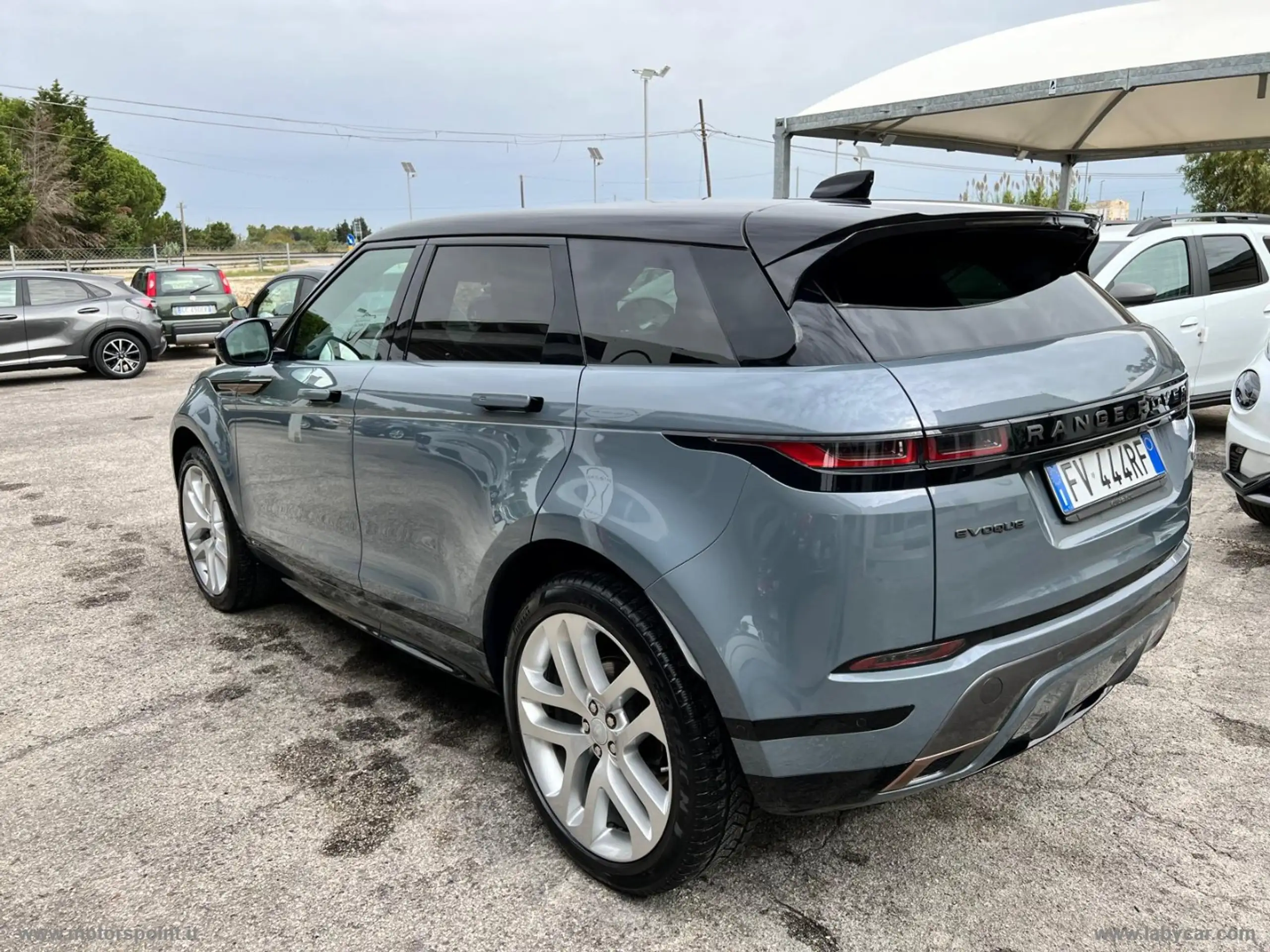 Land Rover - Range Rover Evoque