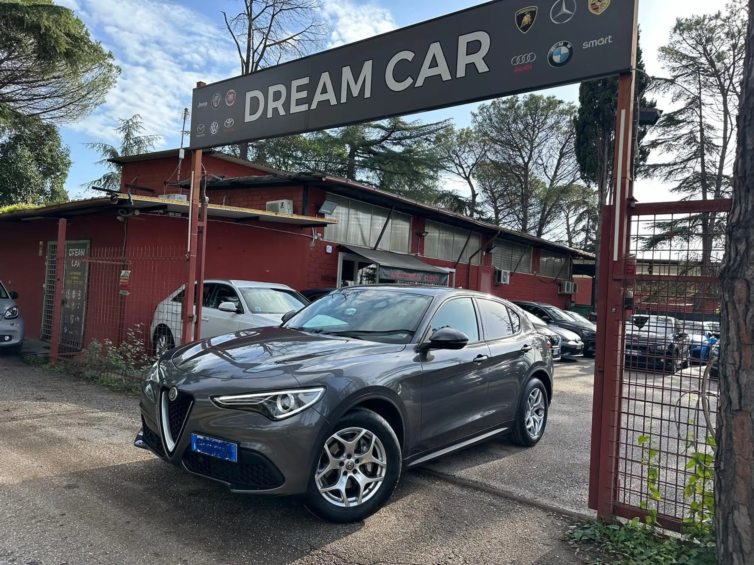 Alfa Romeo Stelvio 2021