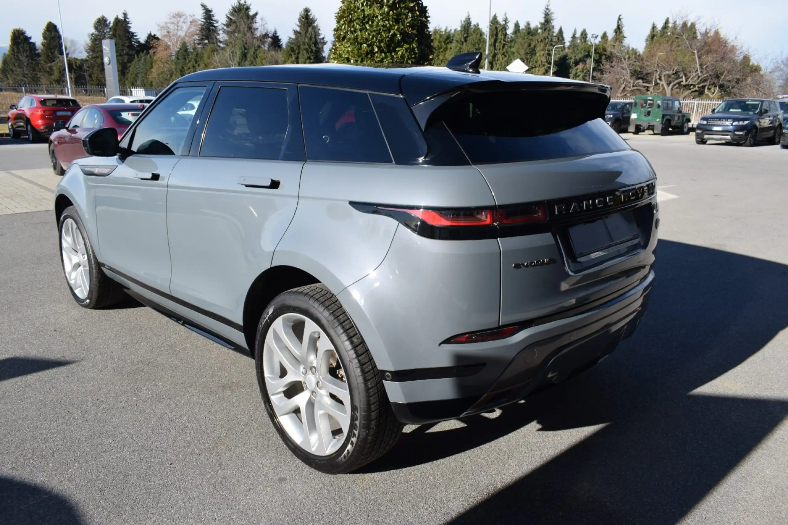 Land Rover - Range Rover Evoque