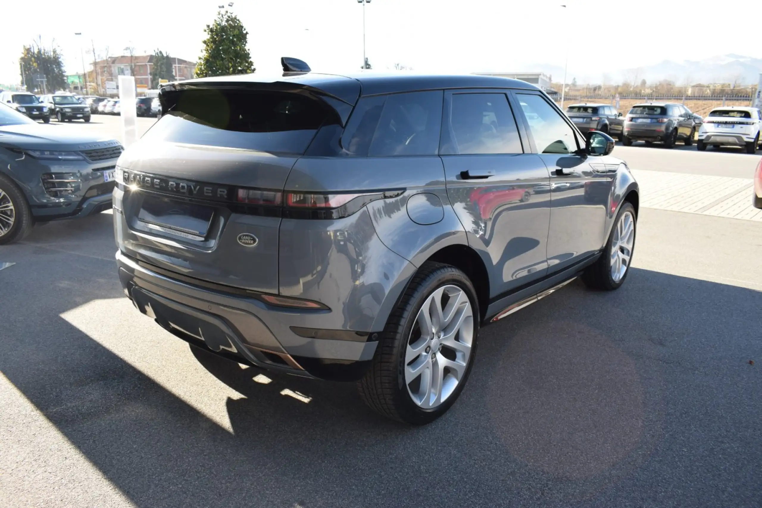 Land Rover - Range Rover Evoque