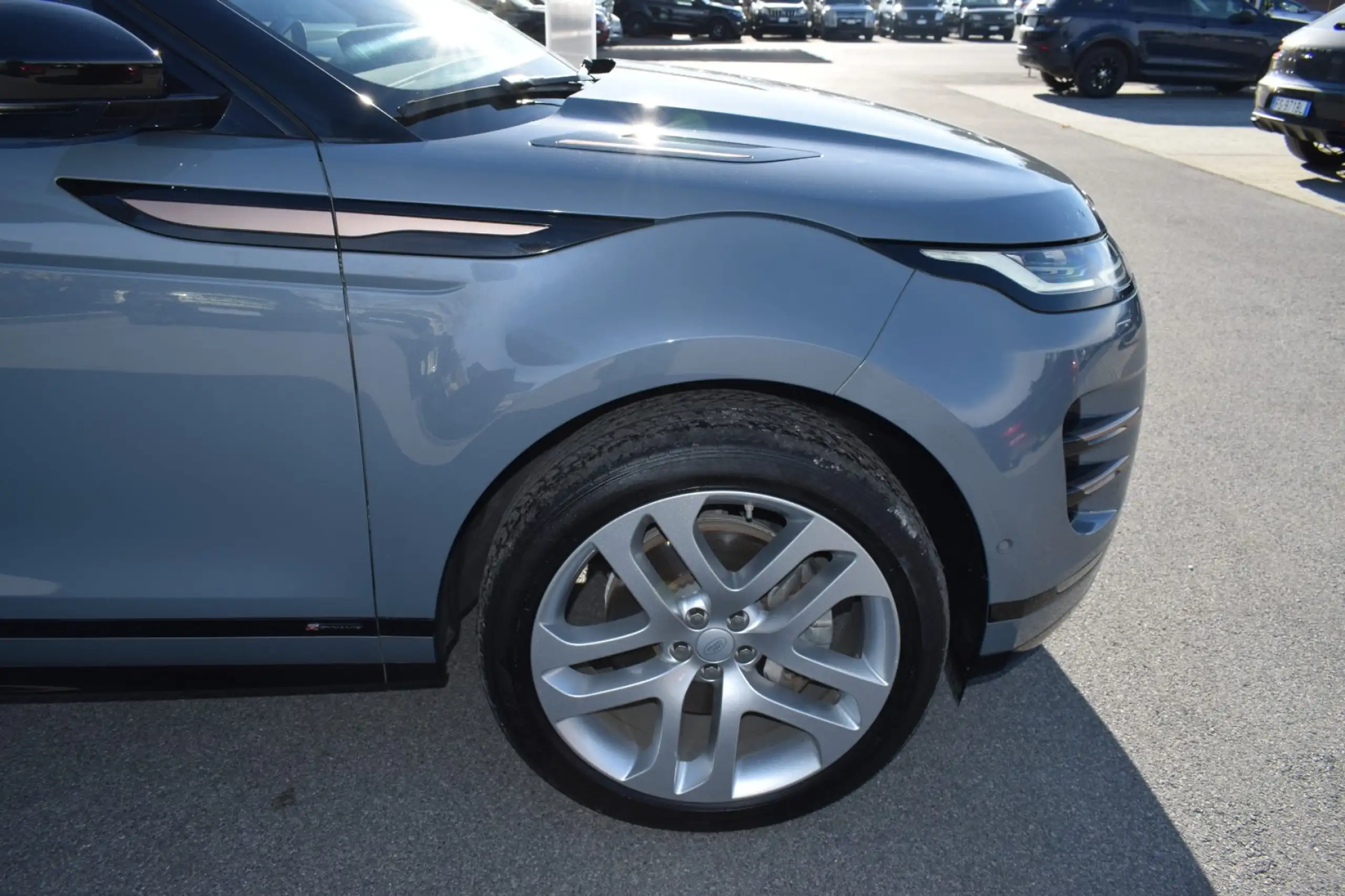 Land Rover - Range Rover Evoque