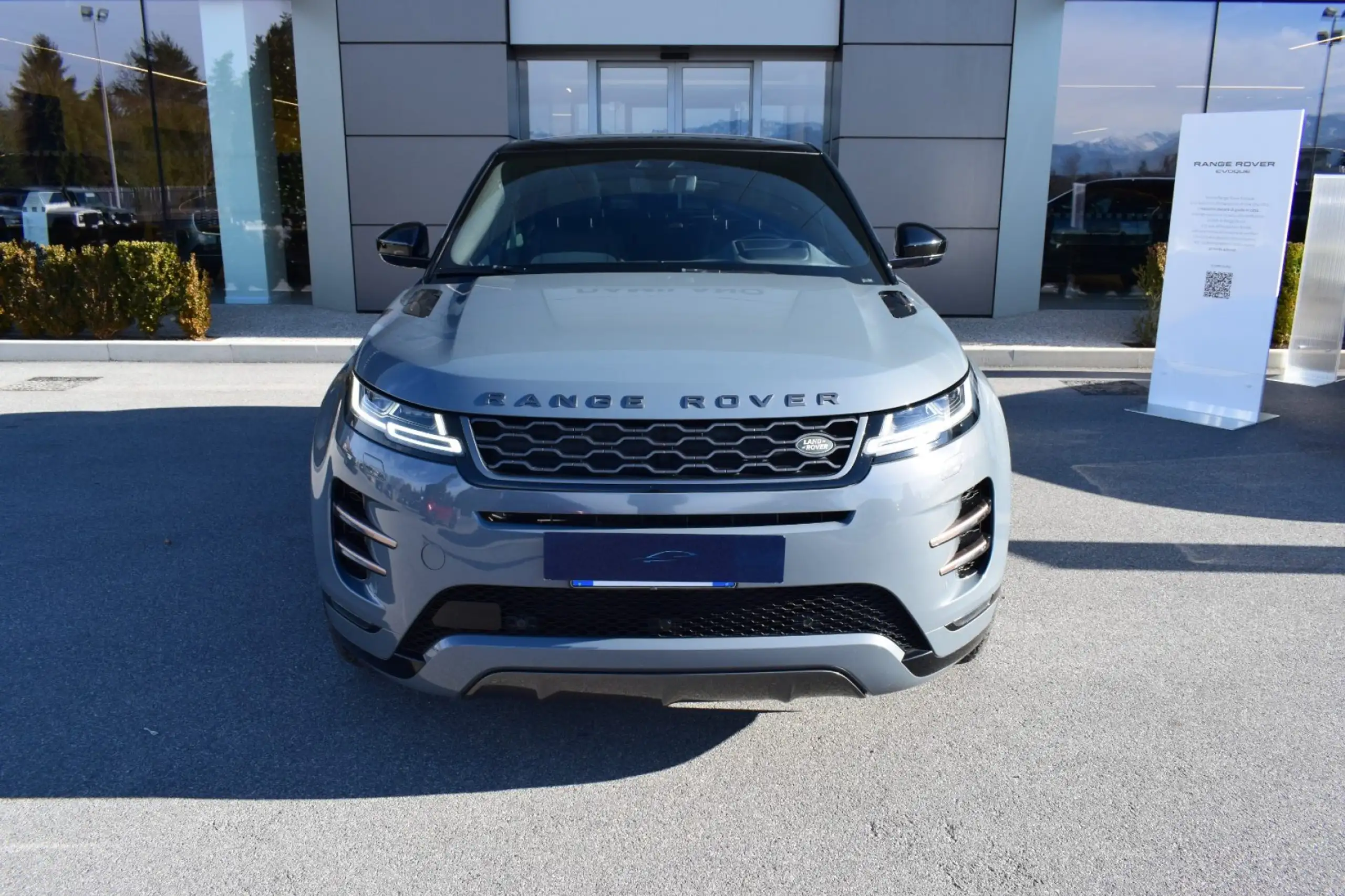 Land Rover - Range Rover Evoque