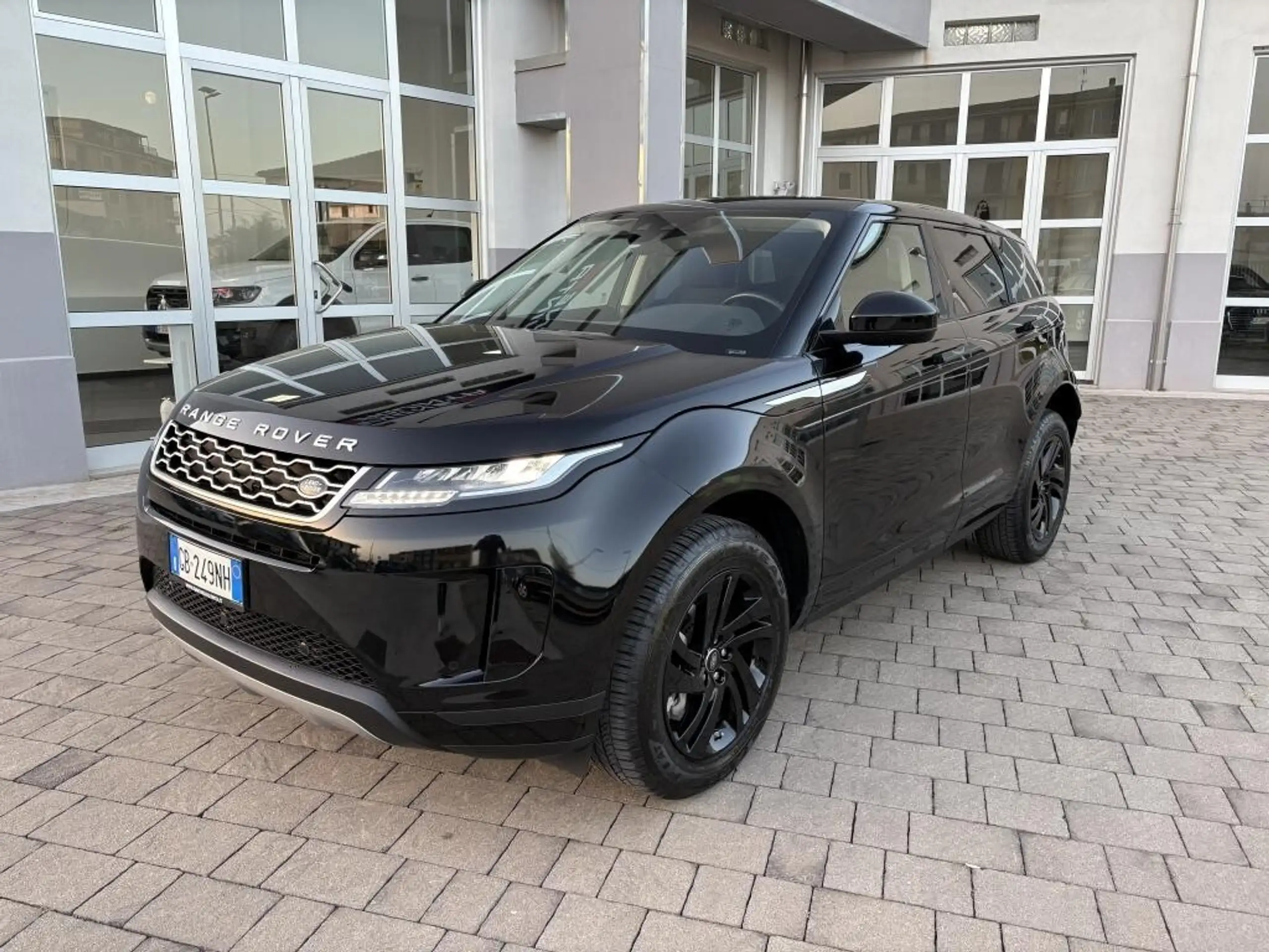 Land Rover - Range Rover Evoque