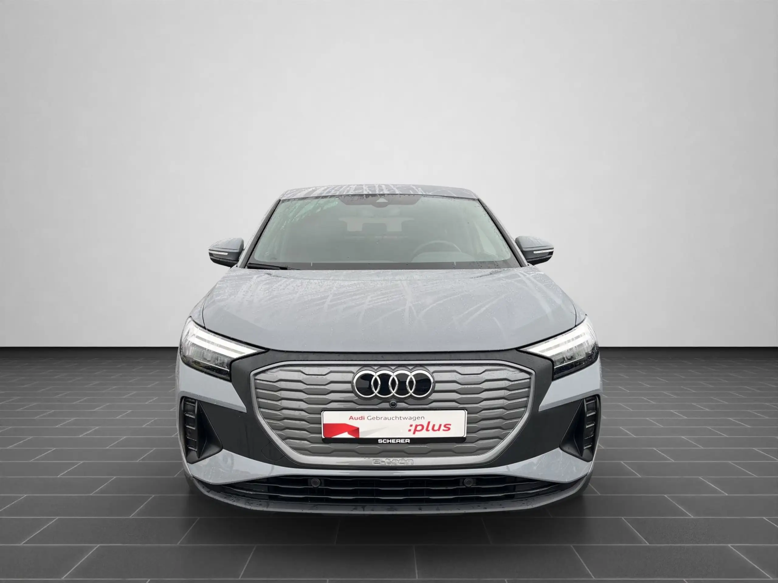 Audi - Q4 e-tron