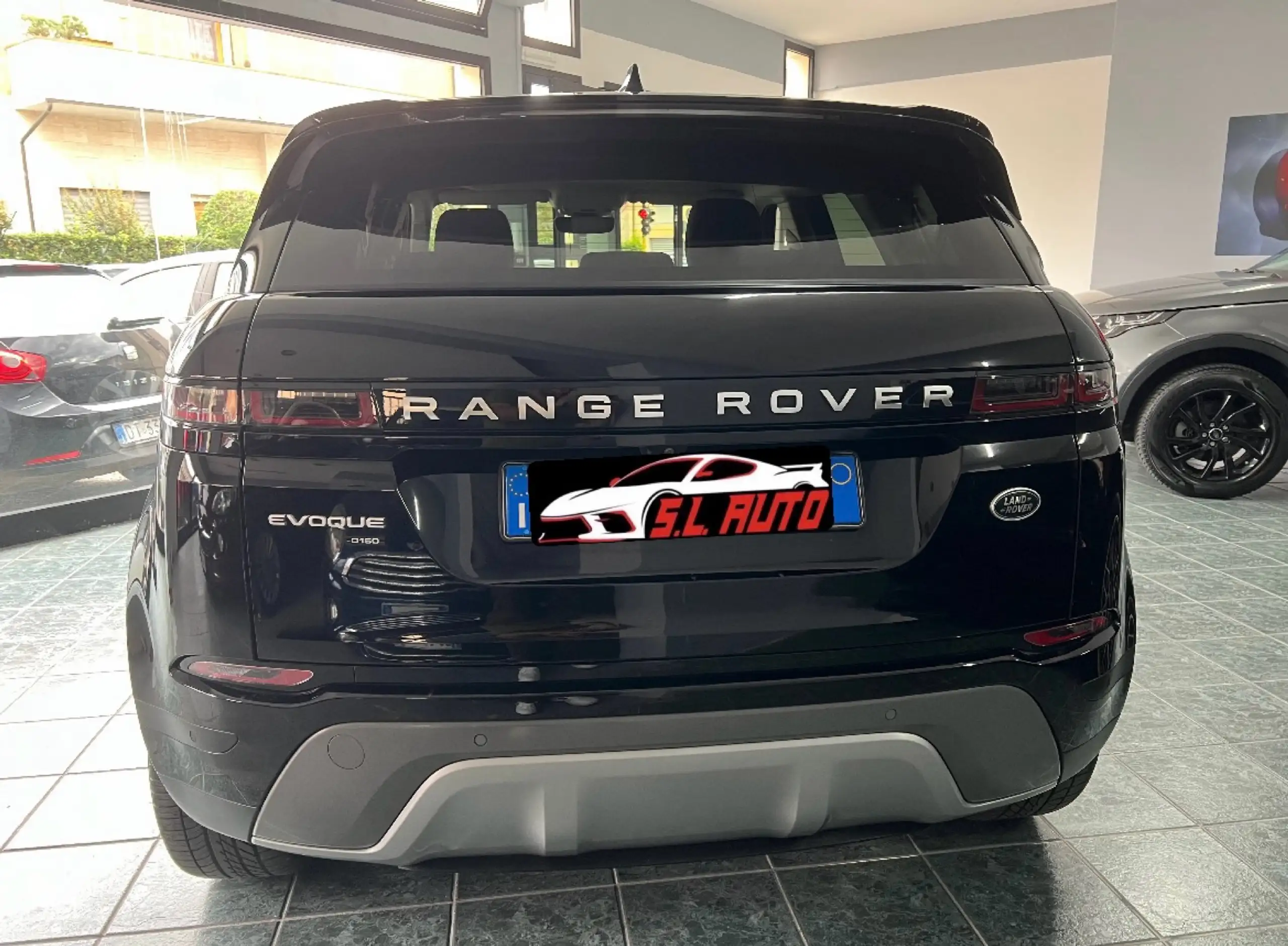 Land Rover - Range Rover Evoque