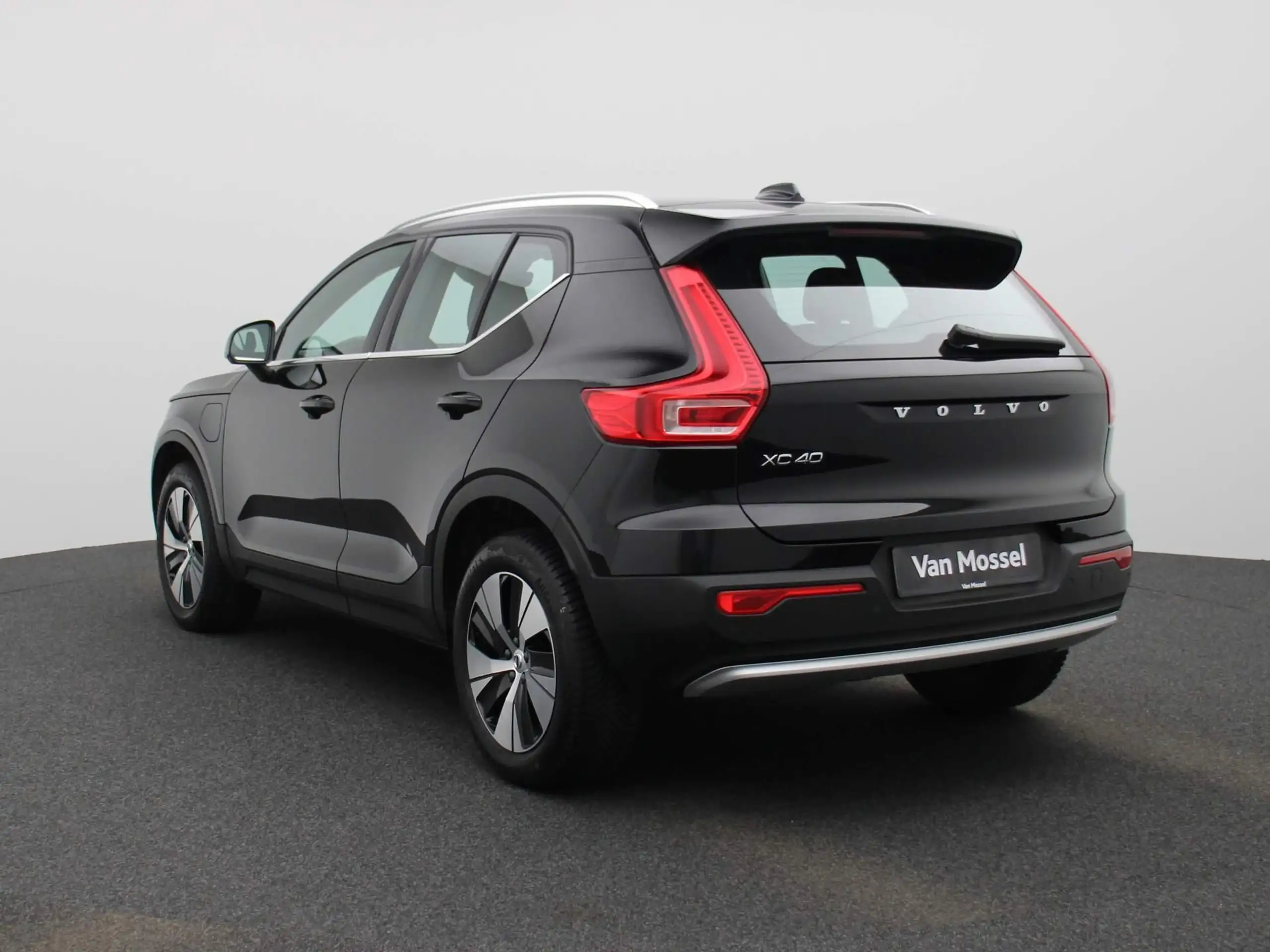 Volvo - XC40