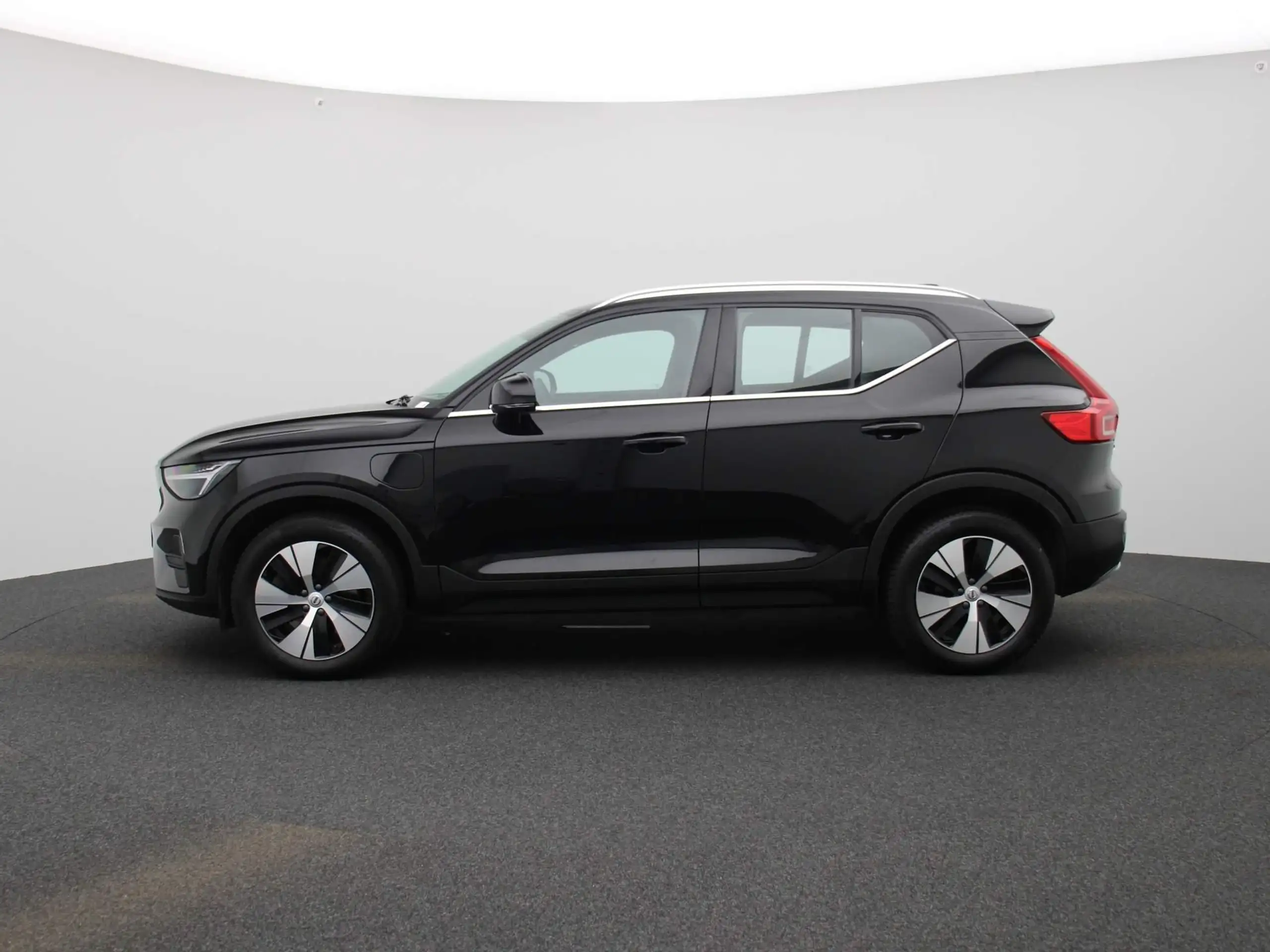 Volvo - XC40