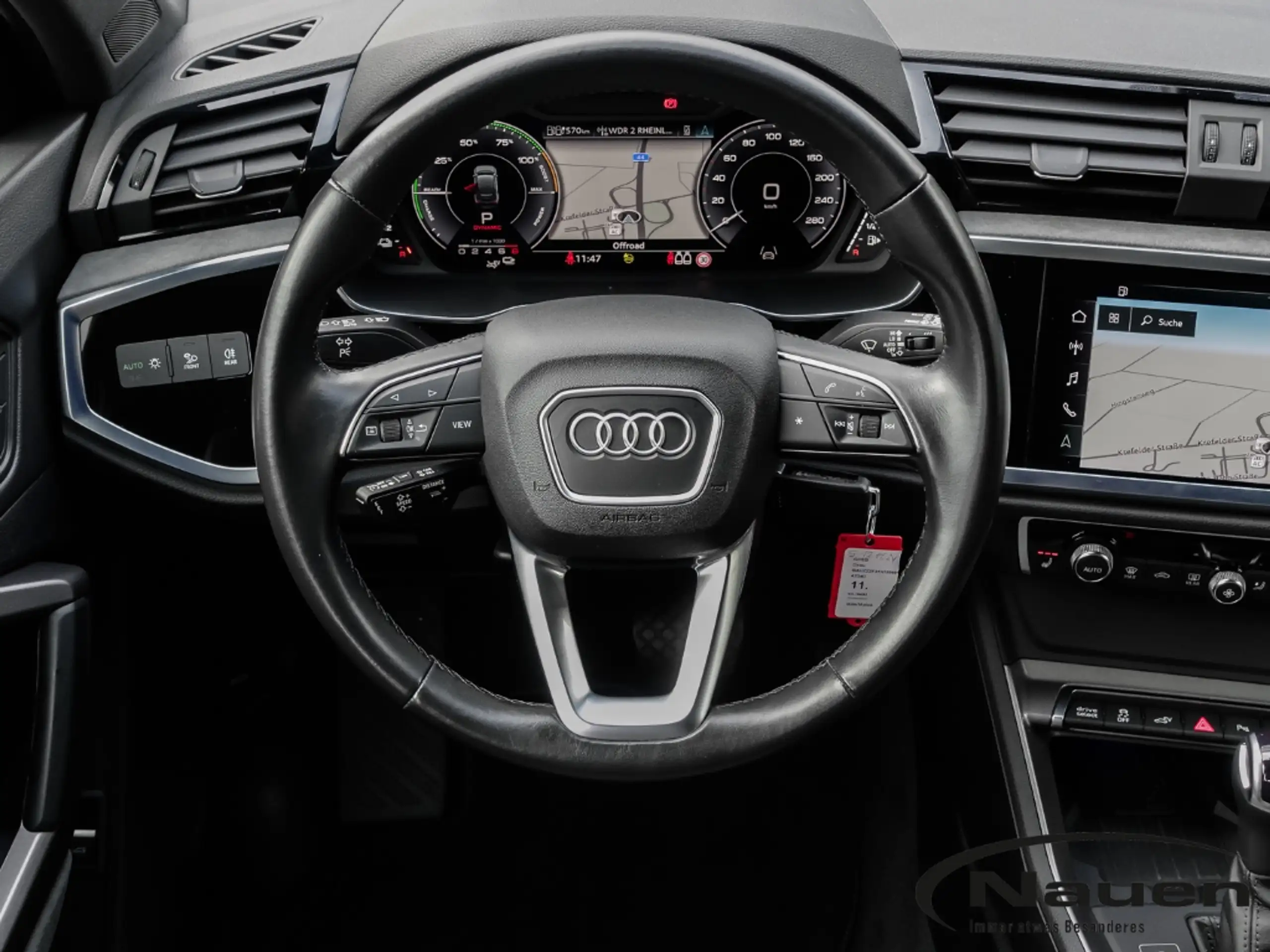 Audi - Q3