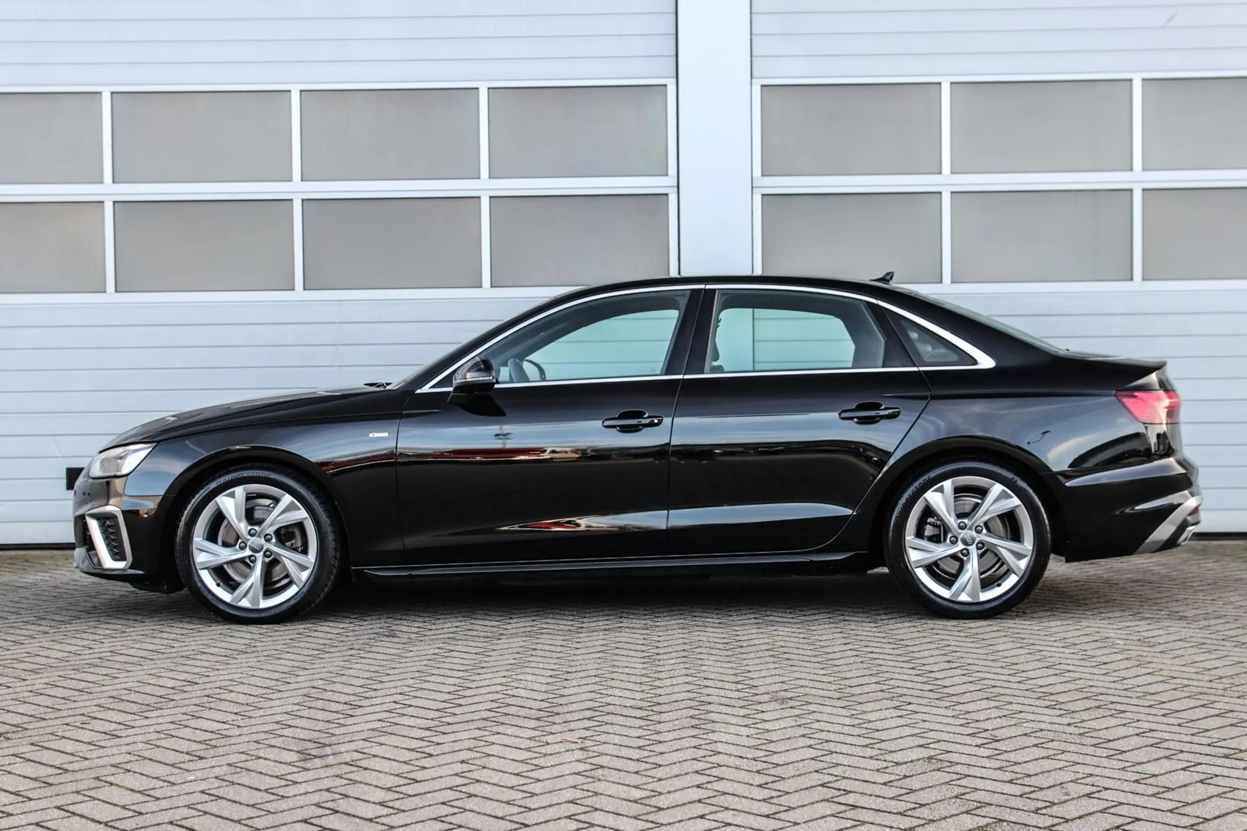 Audi - A4