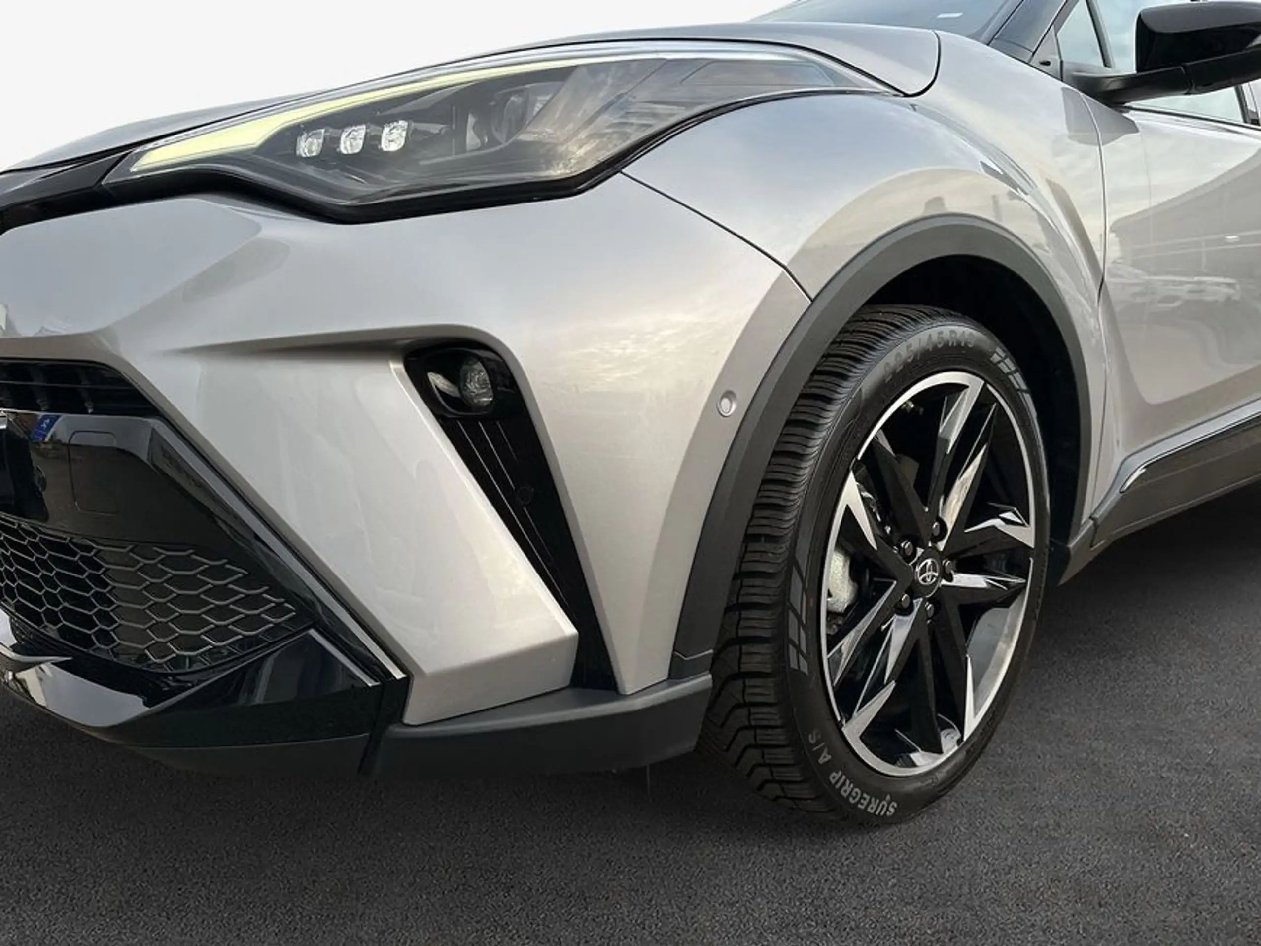 Toyota - C-HR