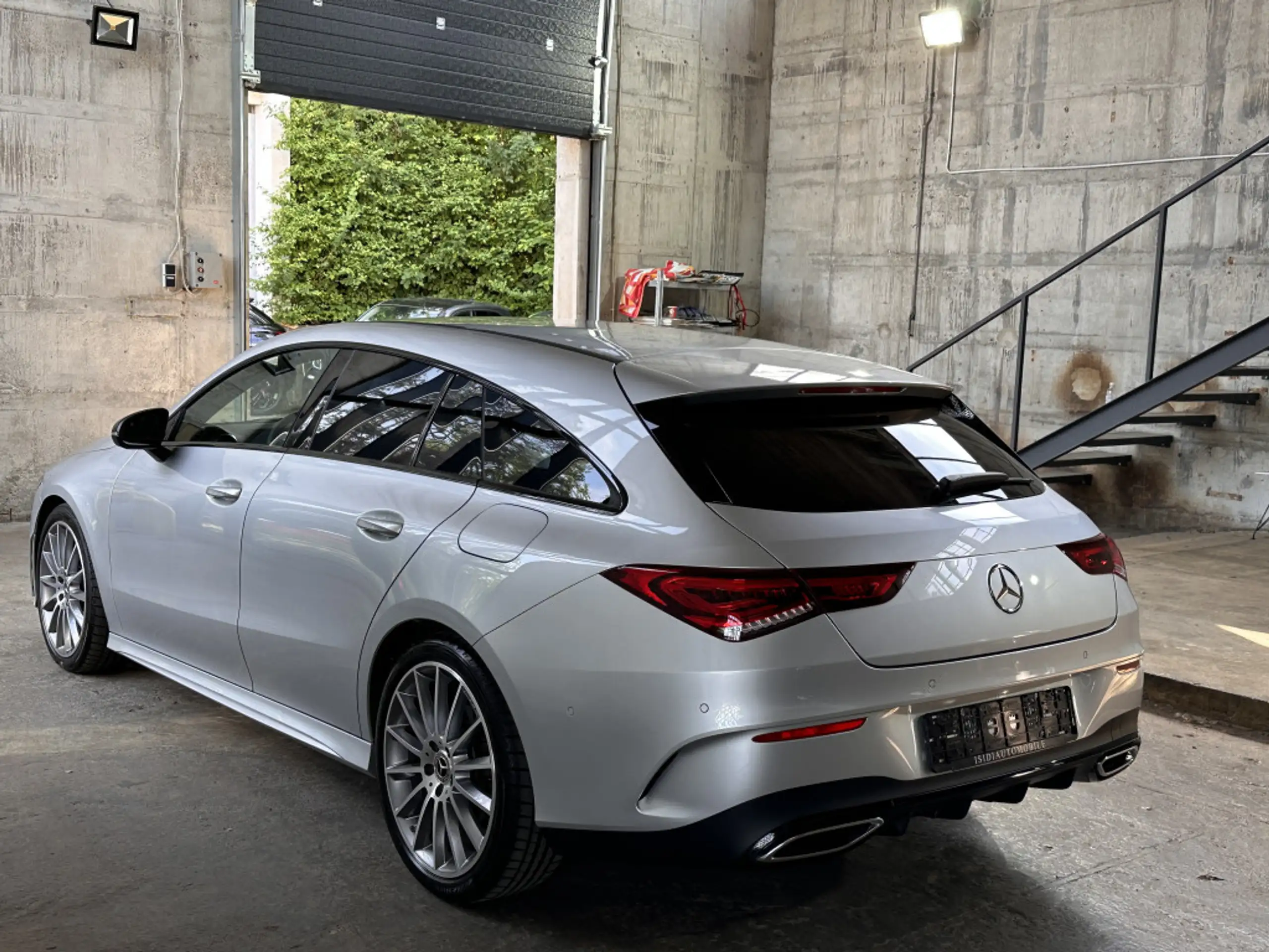 Mercedes-Benz - CLA 200