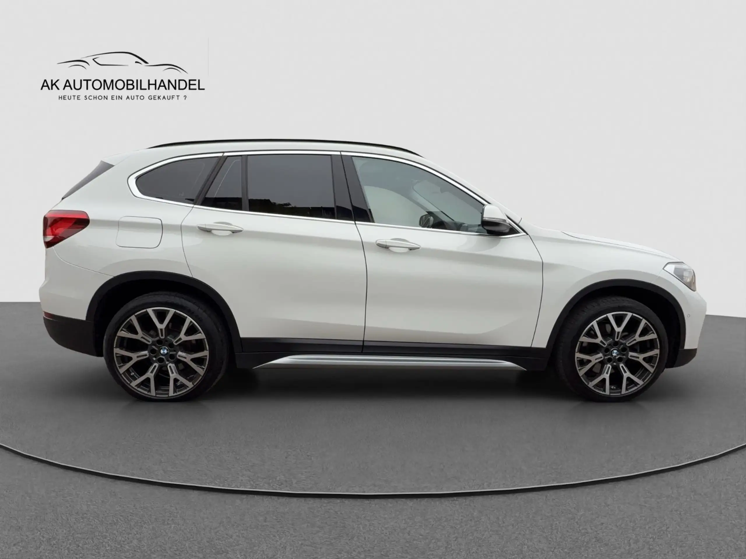 BMW - X1