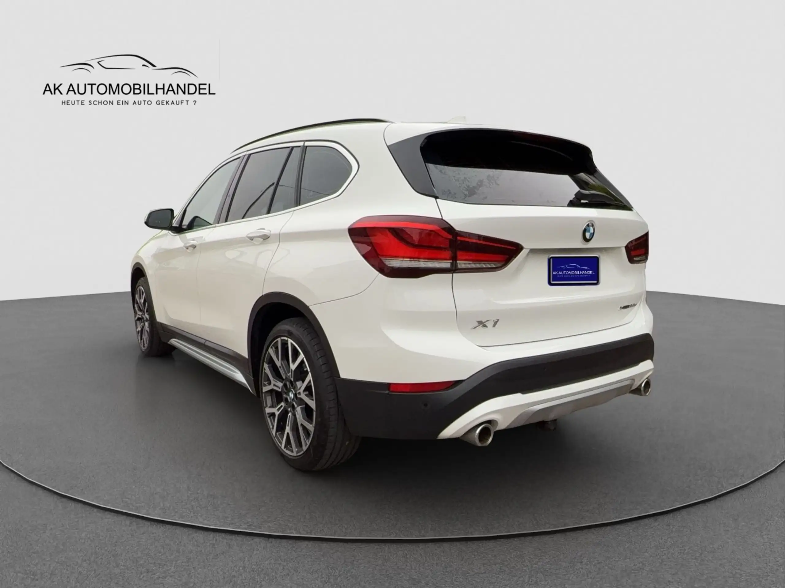 BMW - X1