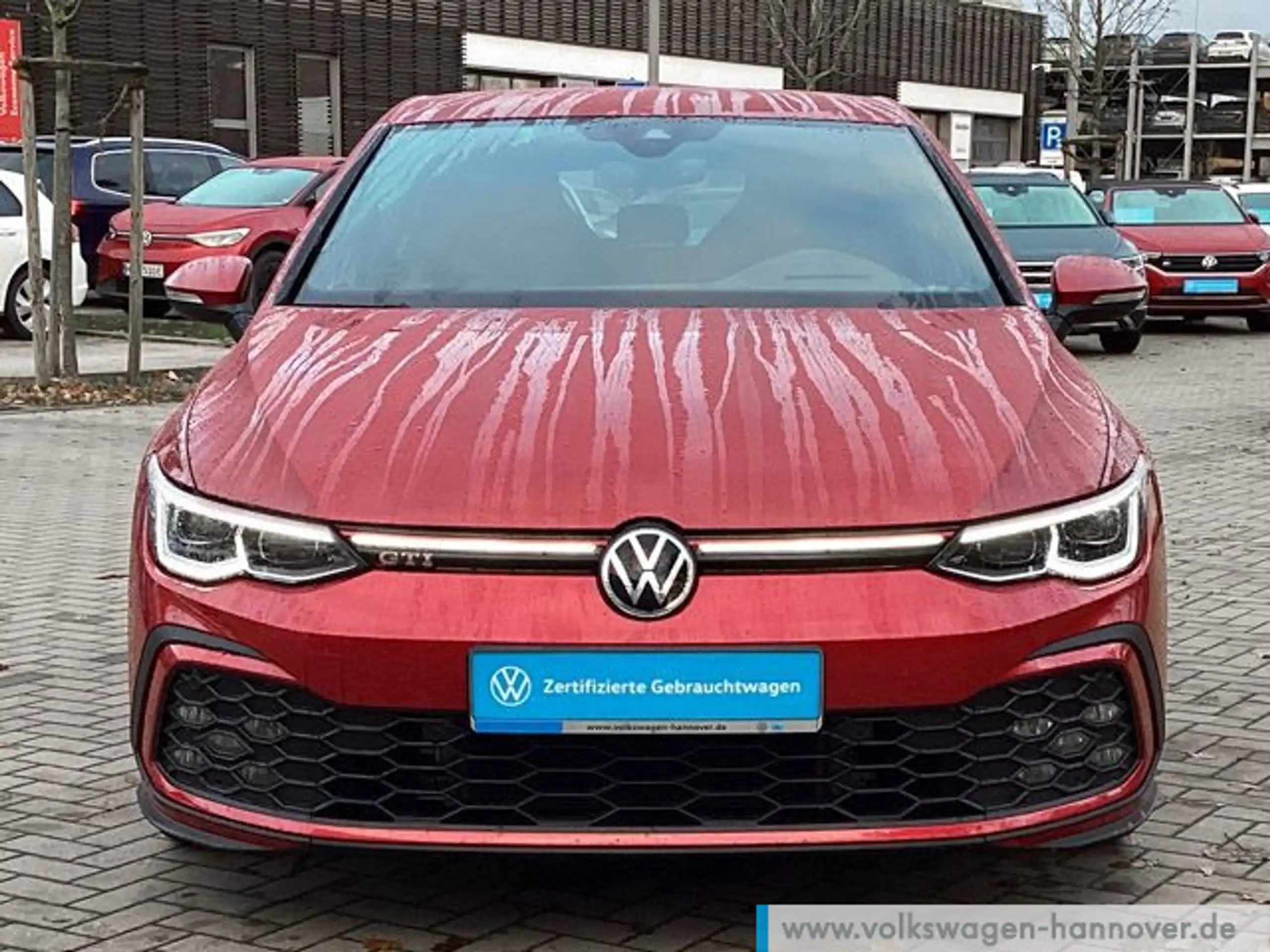 Volkswagen - Golf