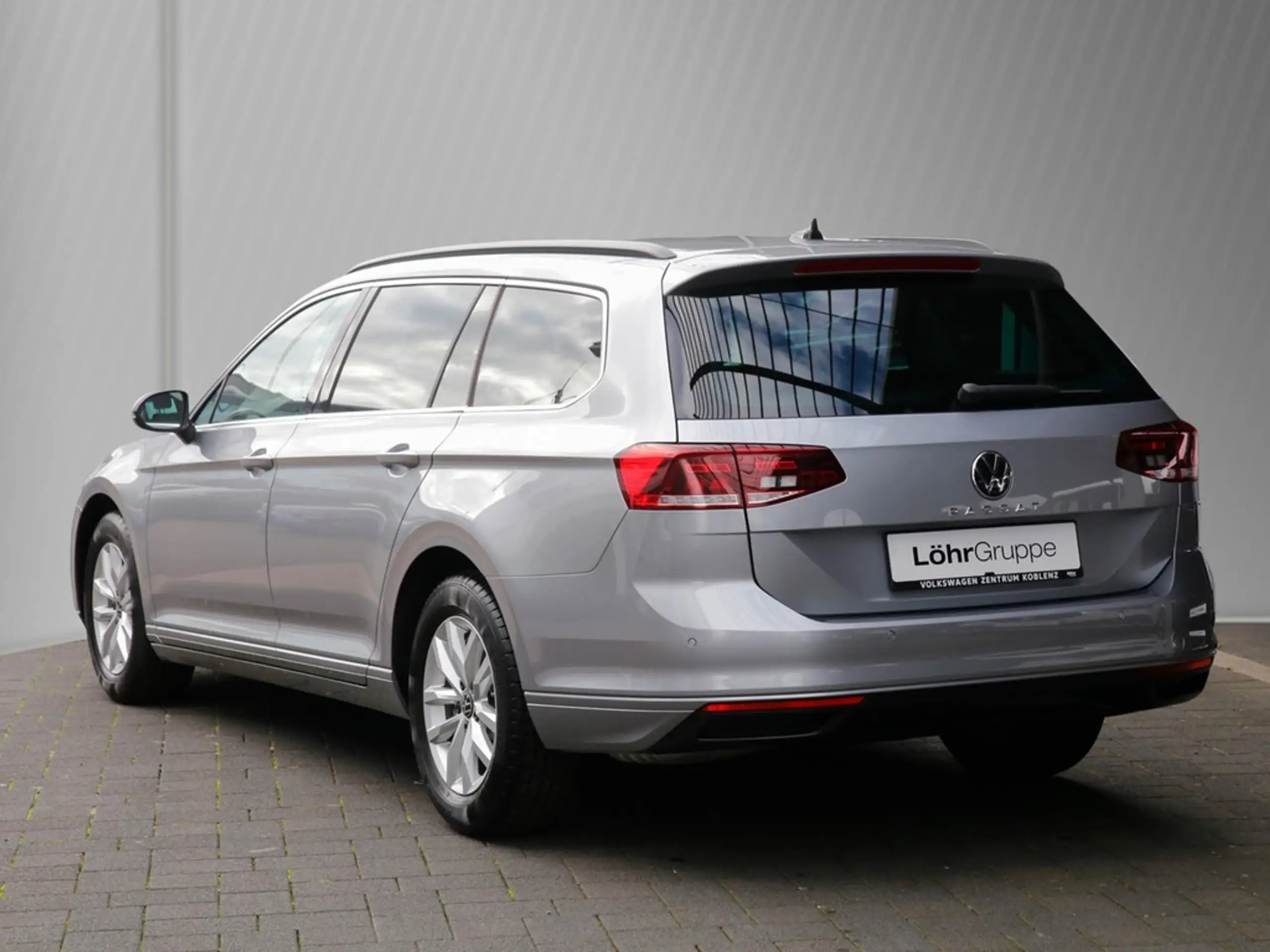 Volkswagen - Passat Variant