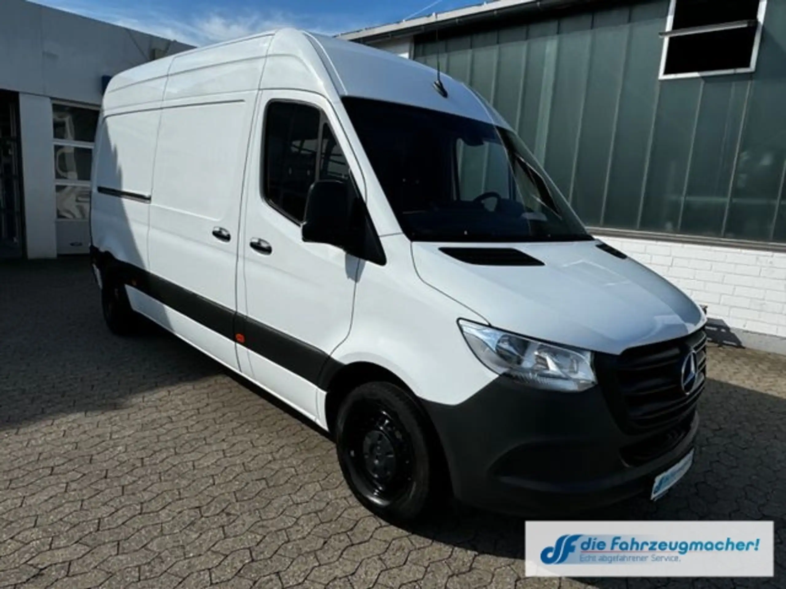 Mercedes-Benz - Sprinter