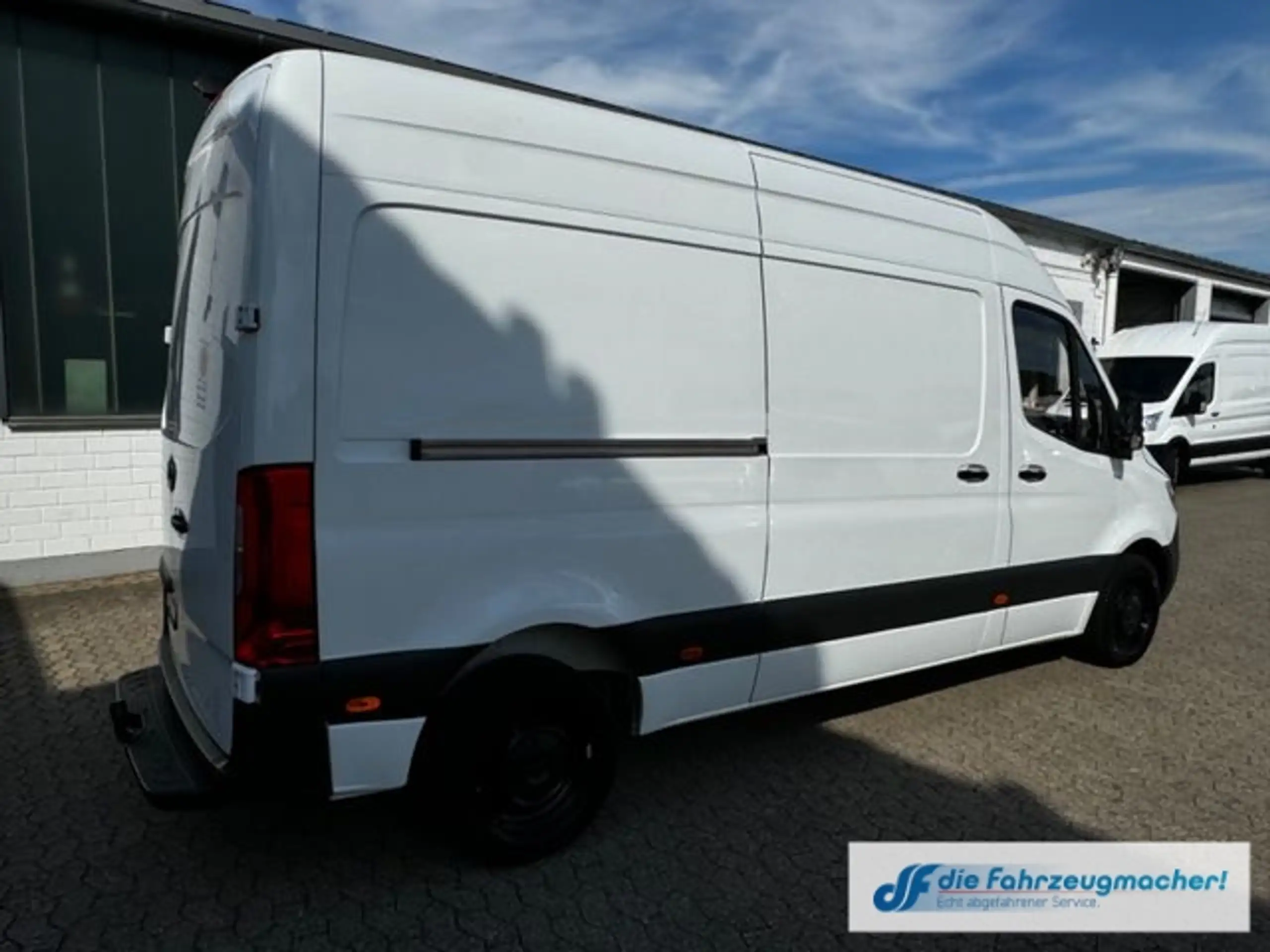 Mercedes-Benz - Sprinter