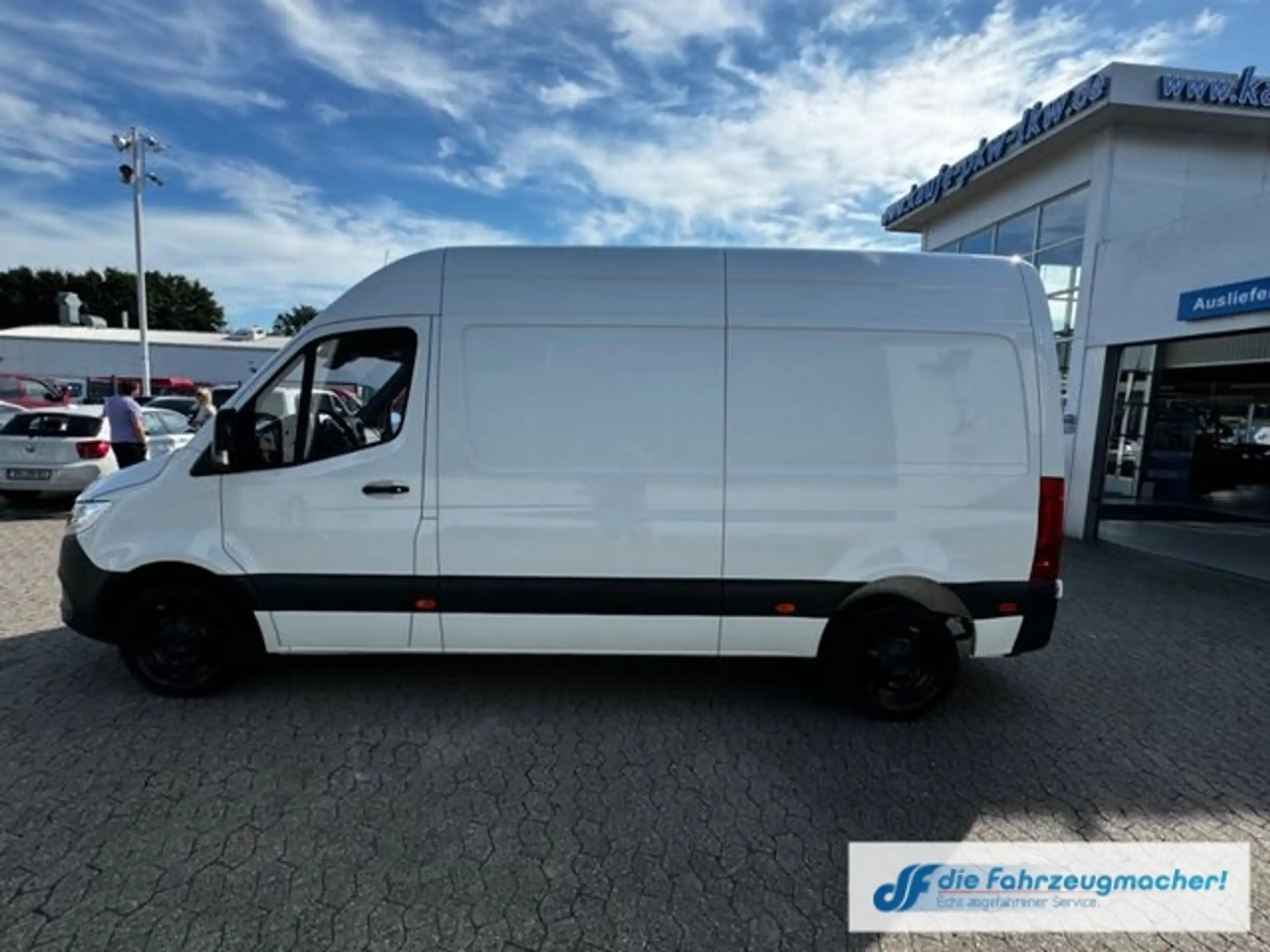 Mercedes-Benz - Sprinter