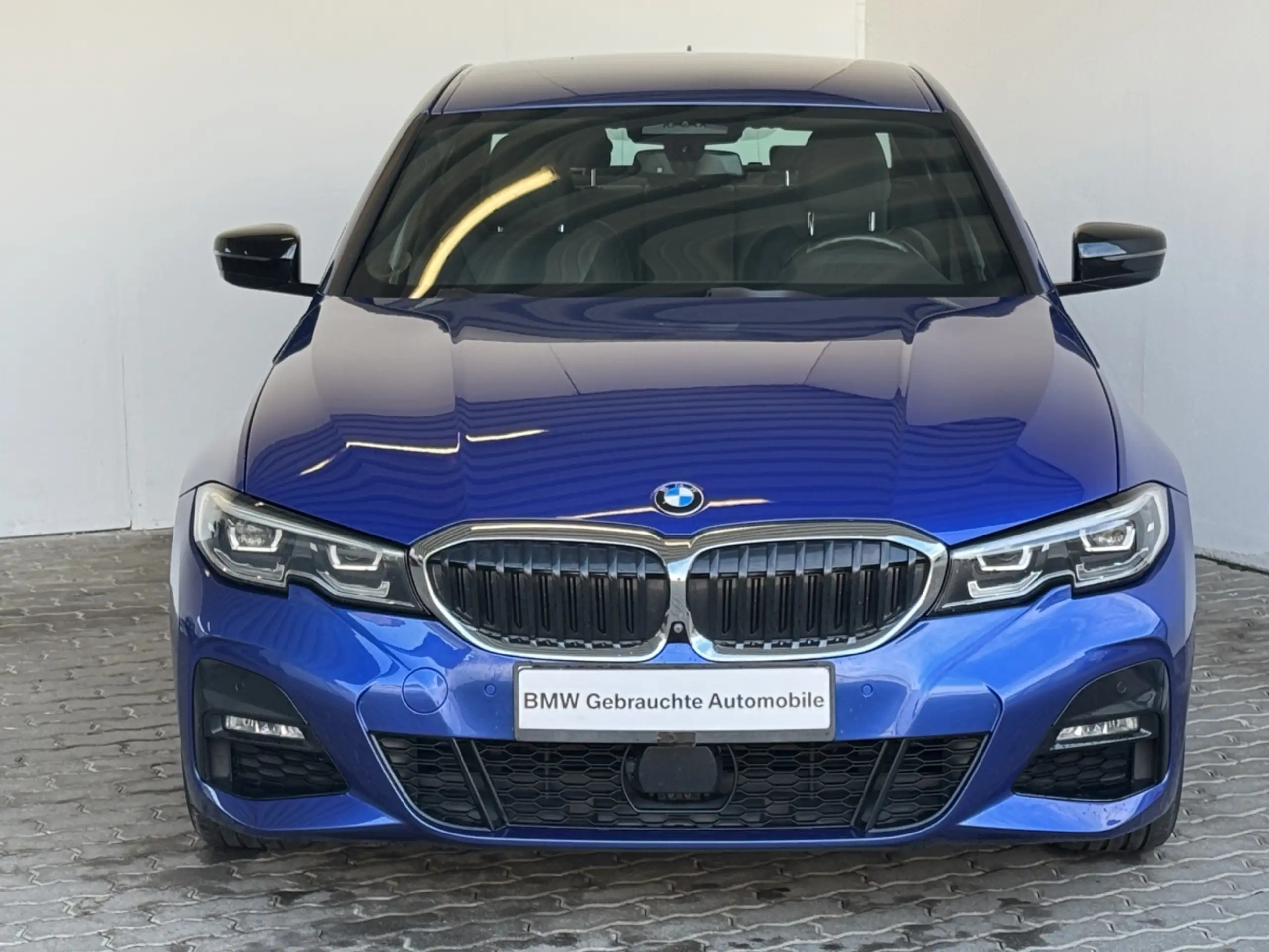 BMW 320 2019