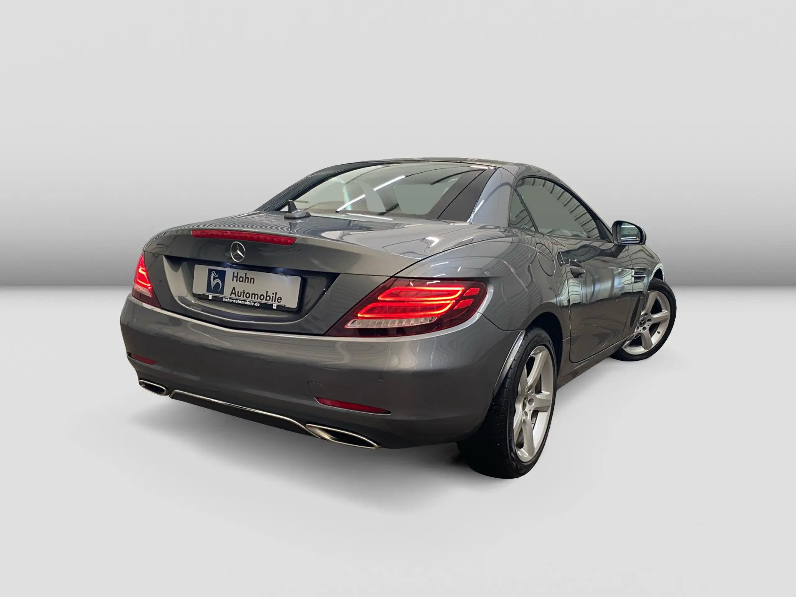 Mercedes-Benz - SLC 200