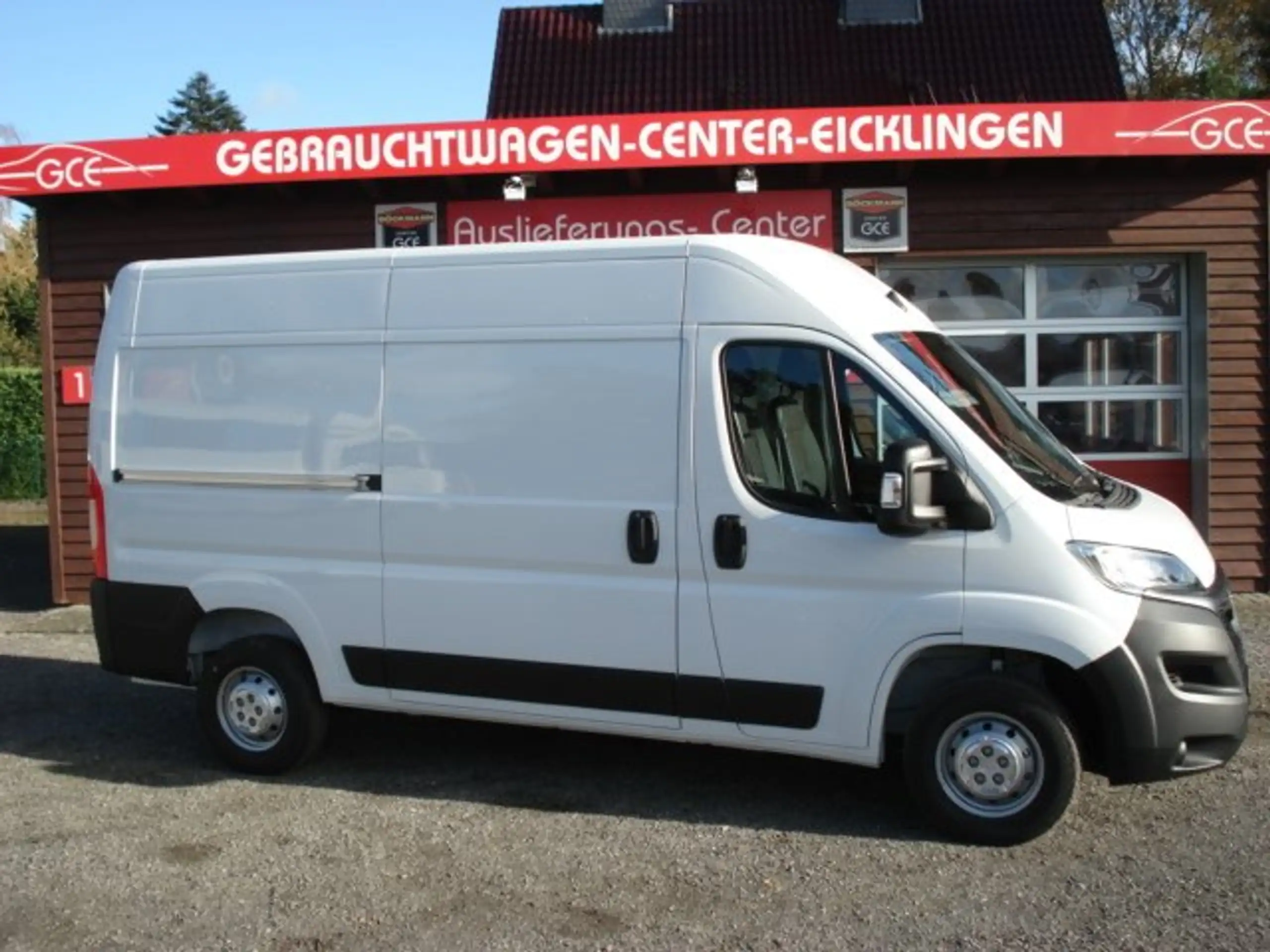 Opel Movano 2024