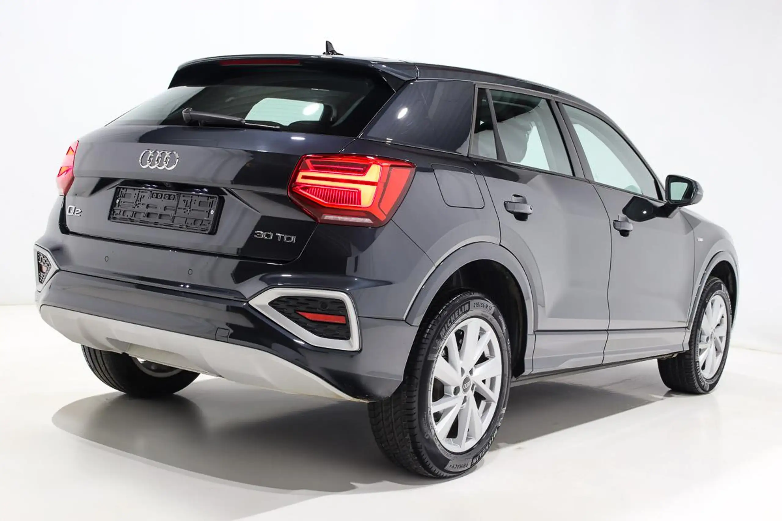 Audi - Q2