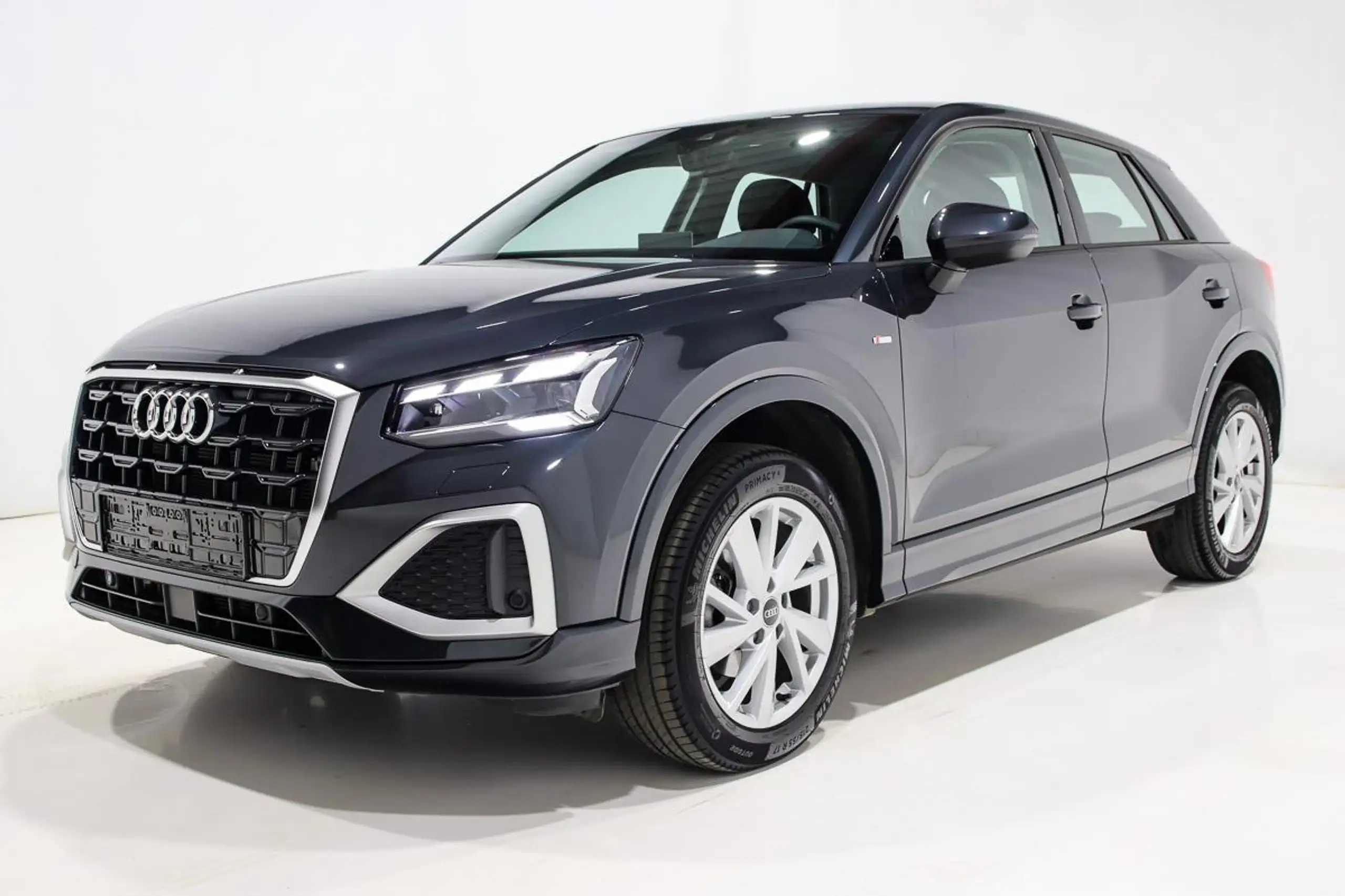 Audi - Q2