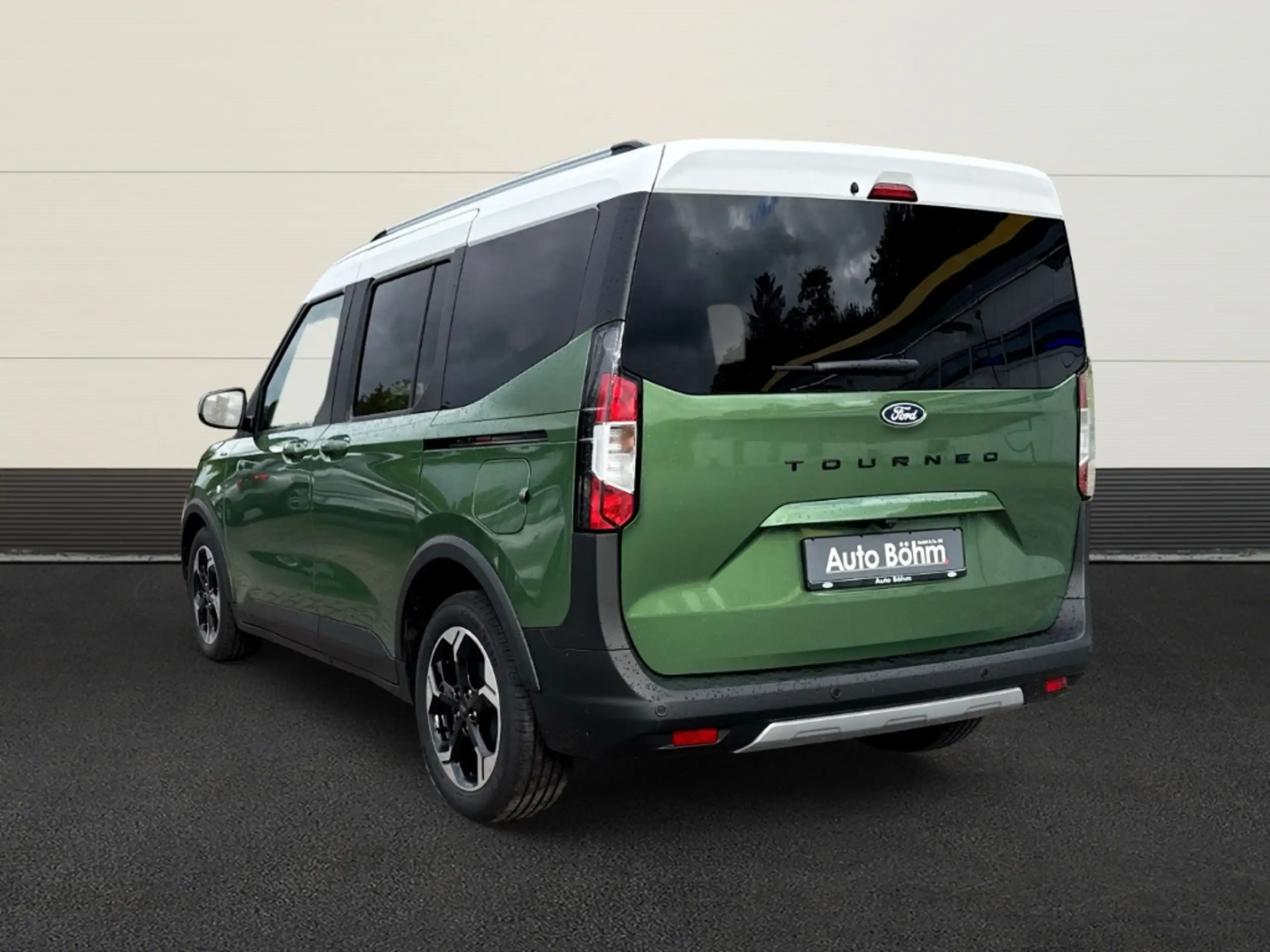 Ford - Tourneo Courier