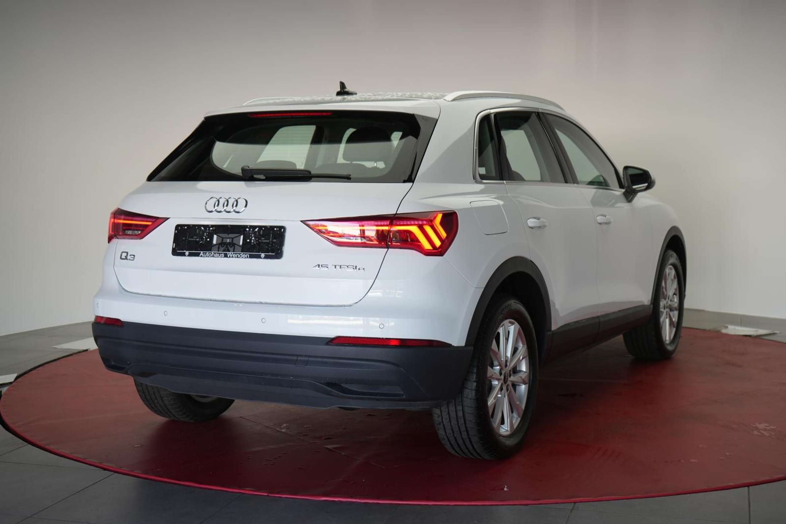 Audi - Q3