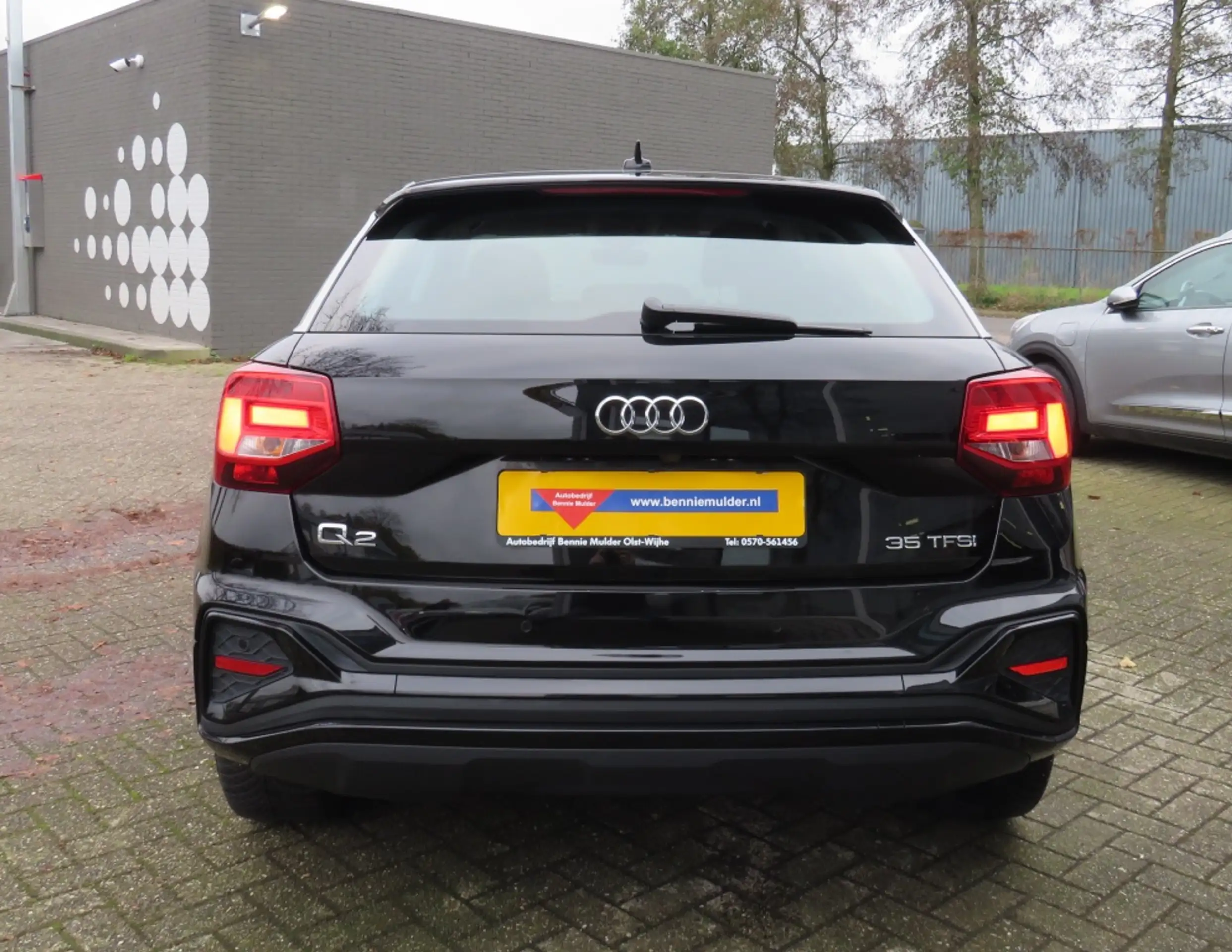 Audi - Q2