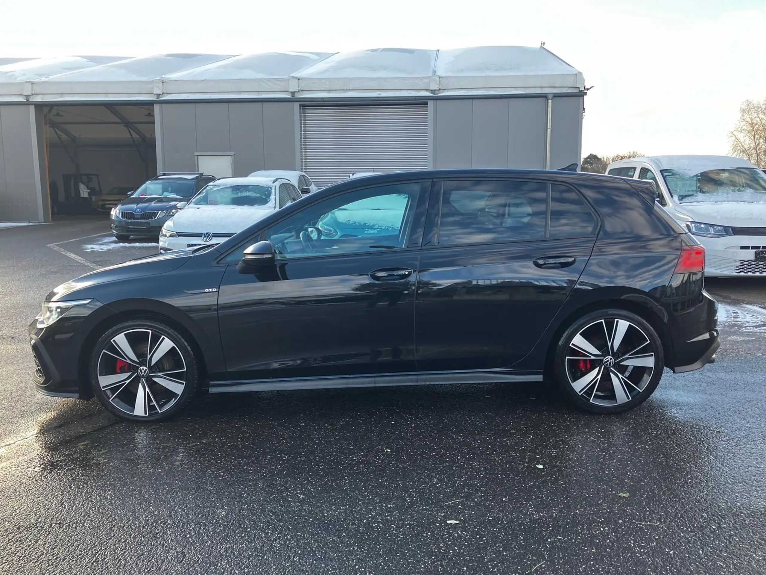 Volkswagen - Golf