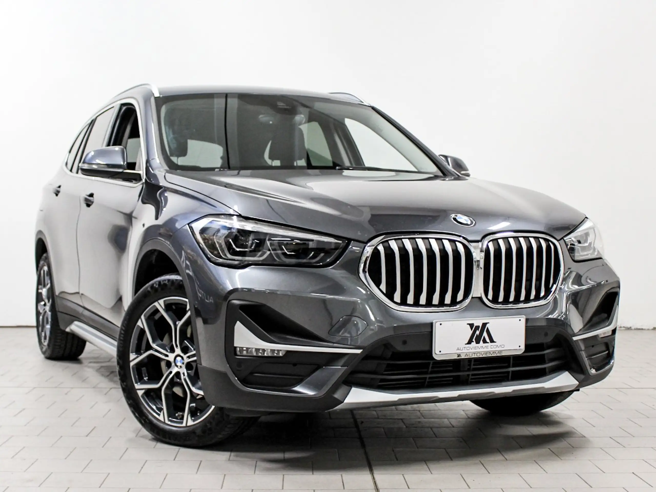 BMW - X1